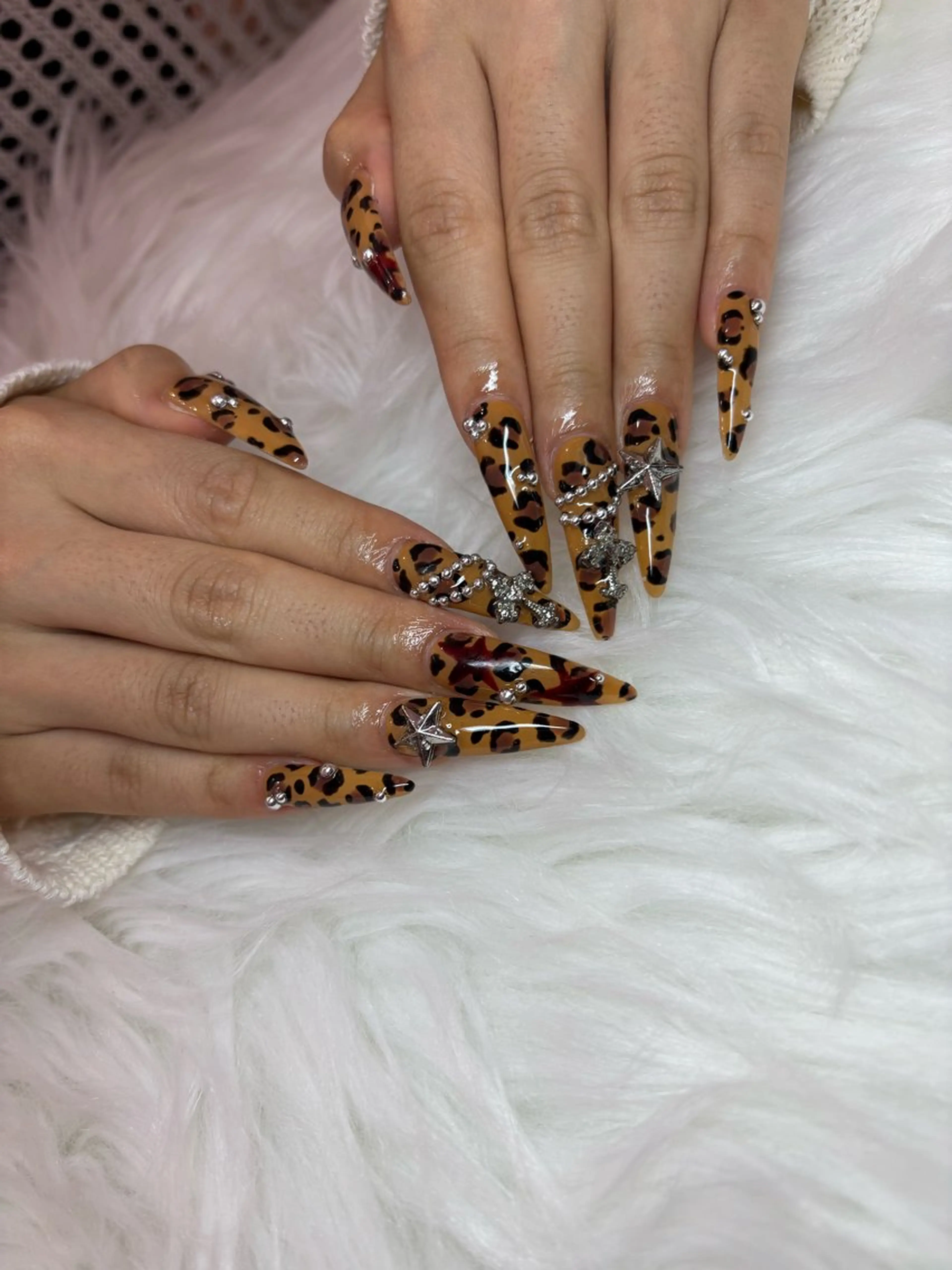 ネイル ハンドネイル ビューティーサロン ICYのネイルデザイン