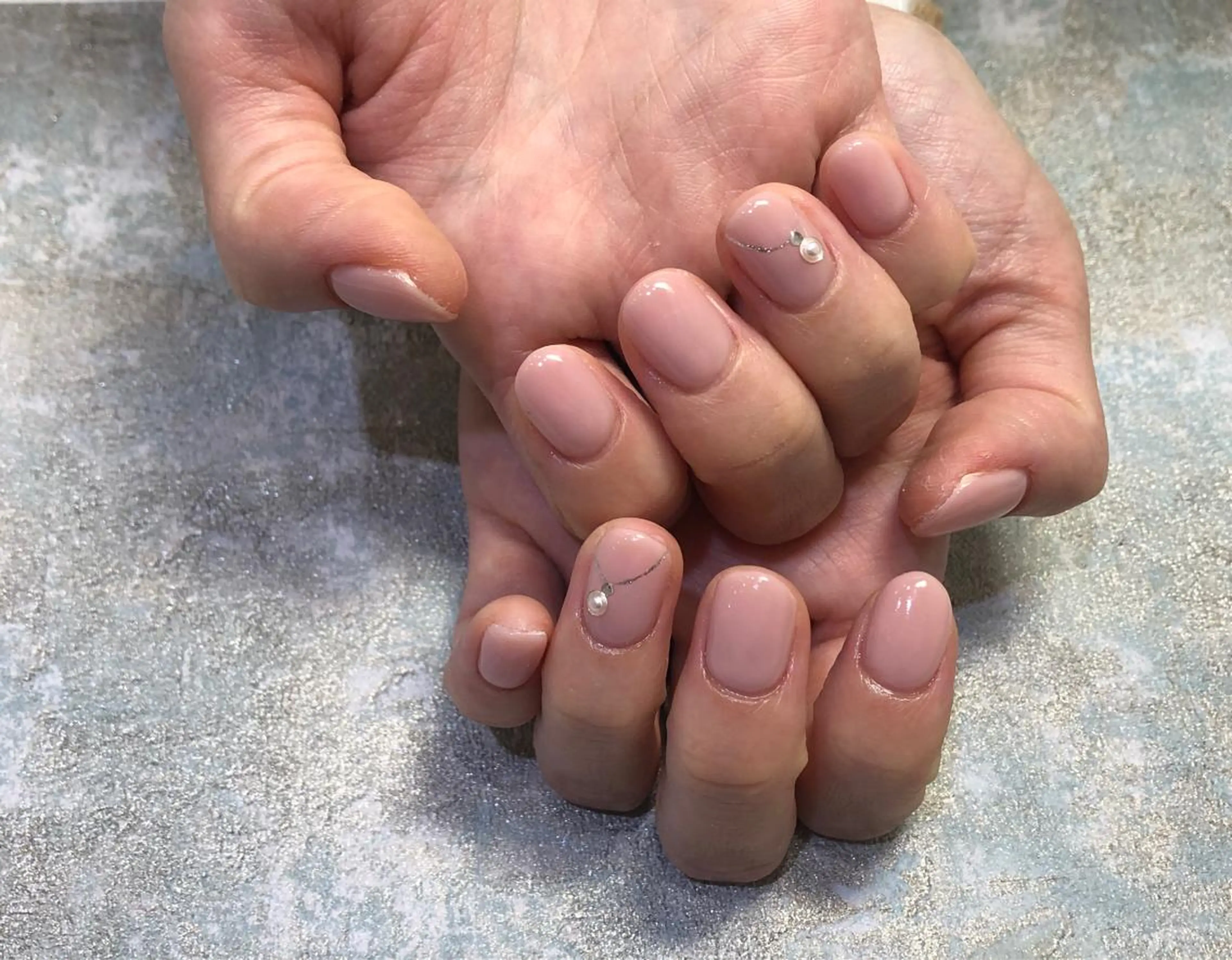 ネイル アートネイル ワンカラーネイル ピンク ハンドネイル fairy 村居 愛香のネイルデザイン