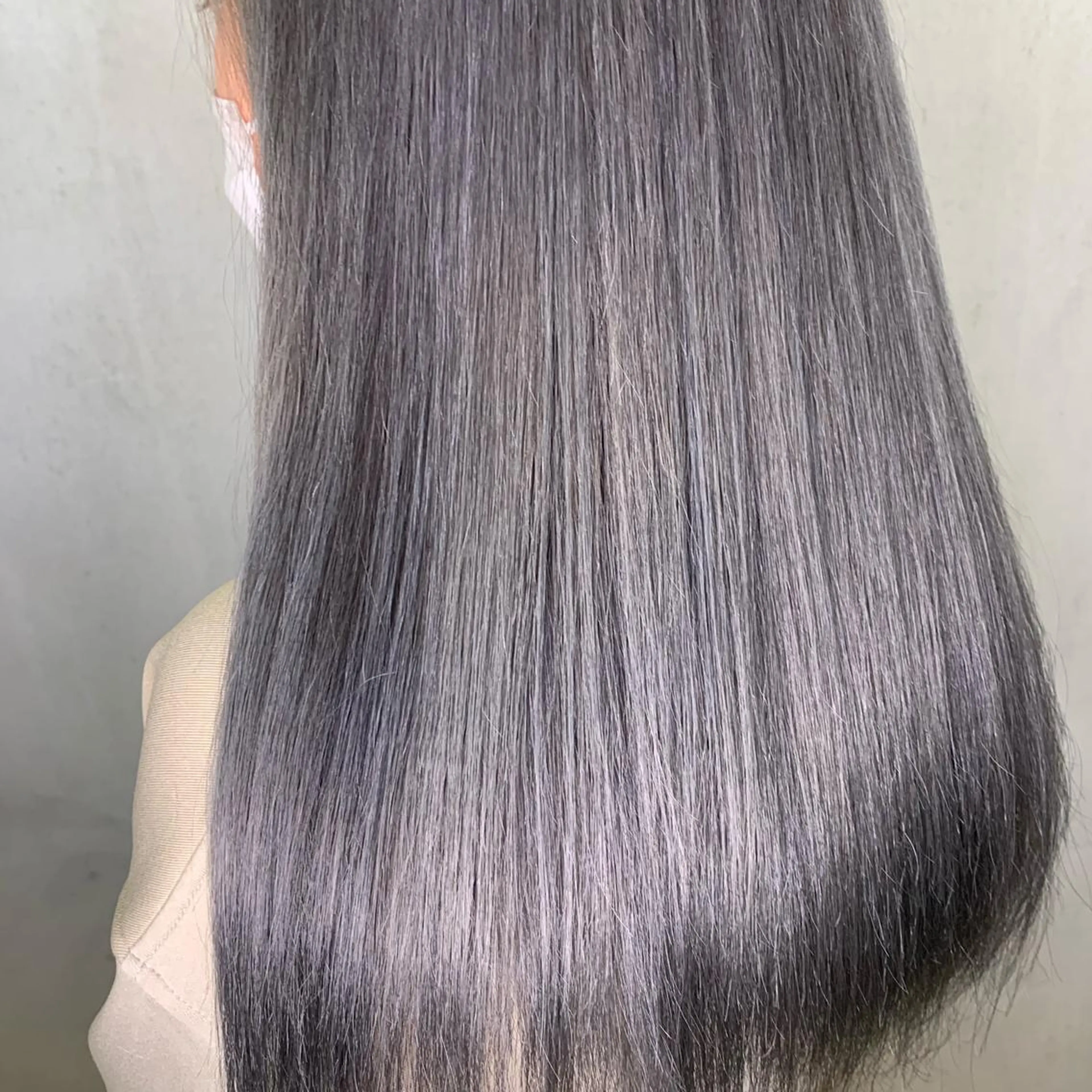 ロング カラー シルバー MIL心斎橋所属・Clair クレアのヘアスタイル