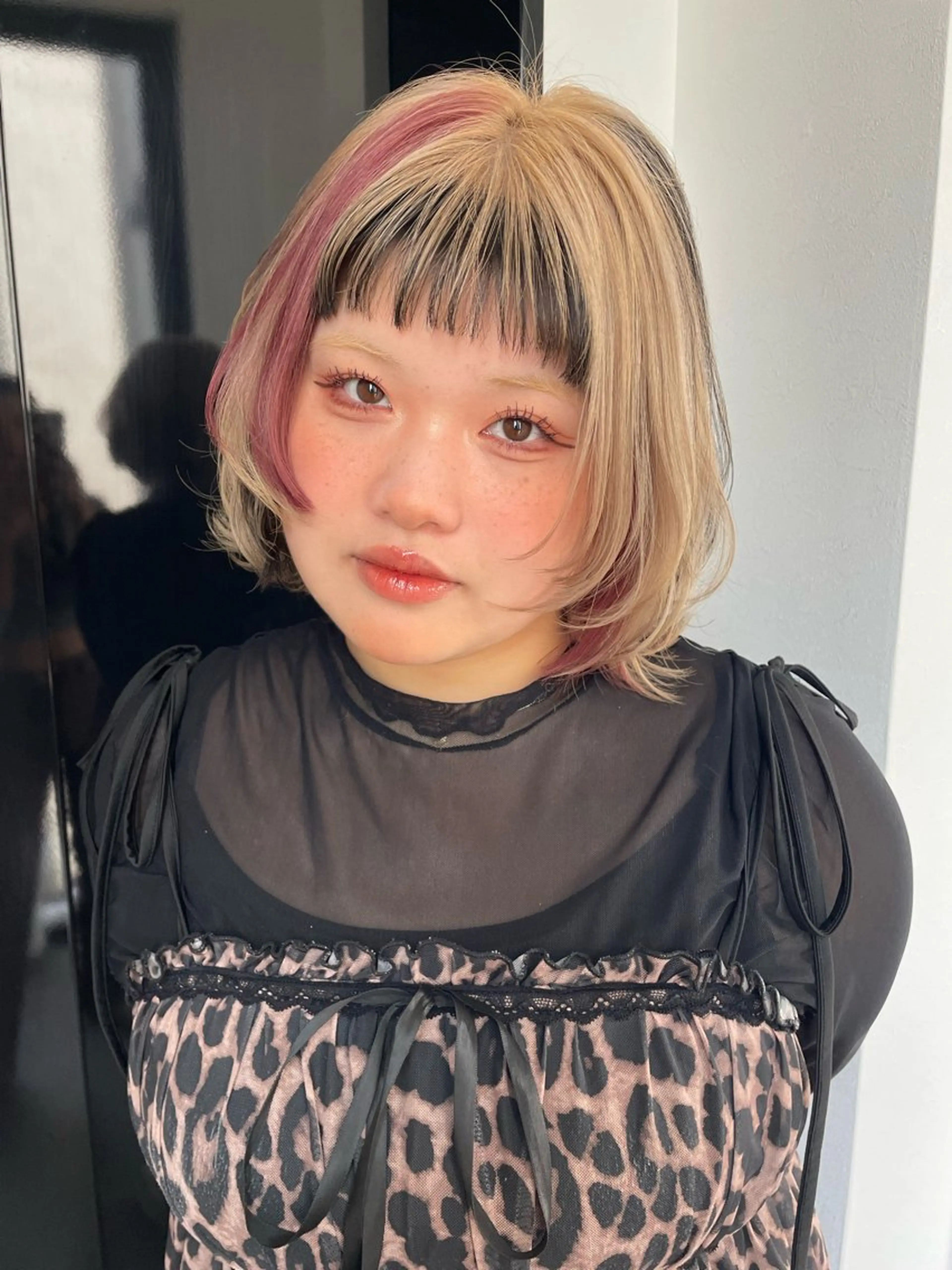 ミディアム カラー ボブ ウルフカット カット ヘアカラー トリートメント STAR RIVER所属・YUI/ ブリーチカラー🌷のヘアスタイル