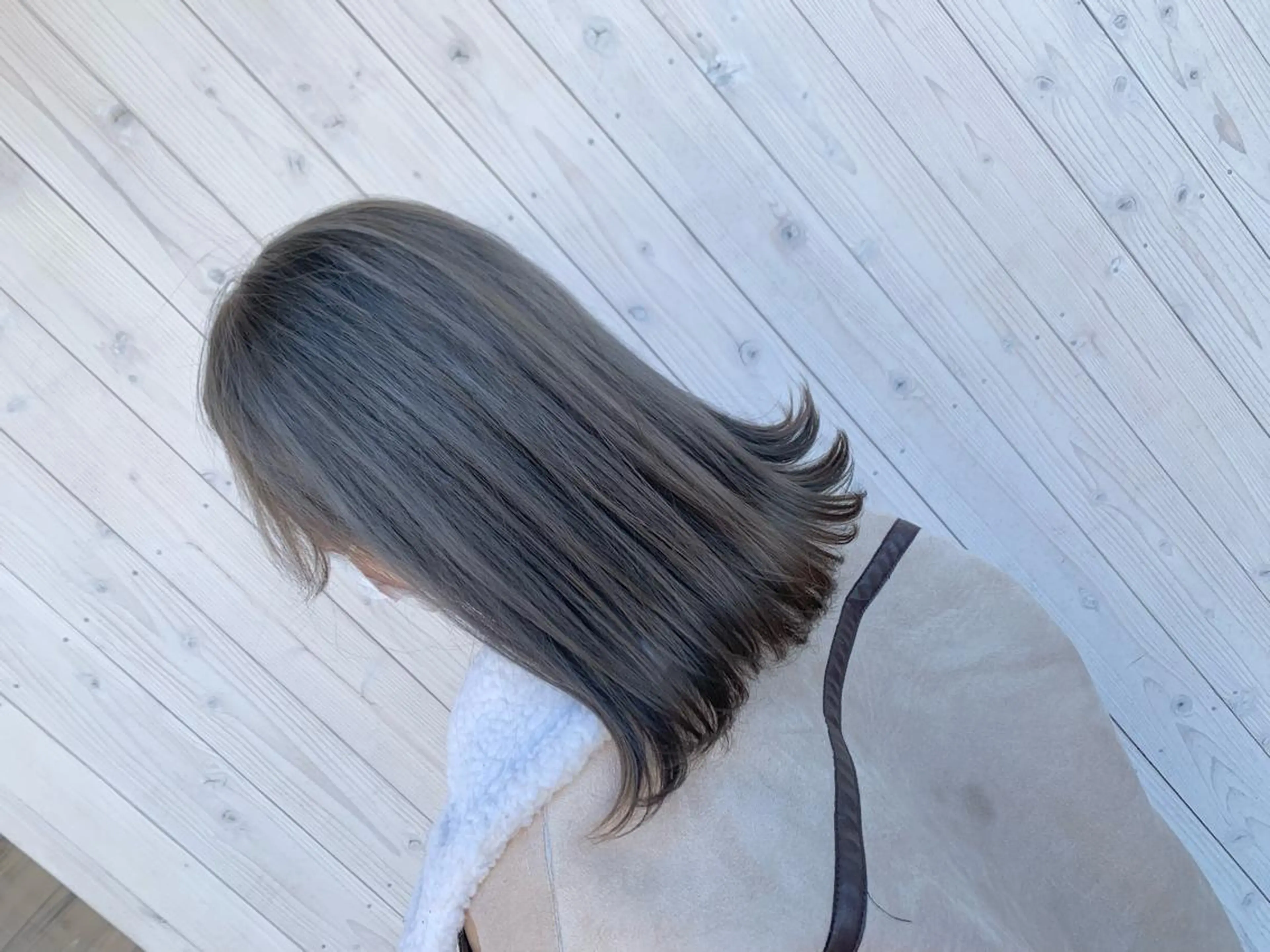 ミディアム カラー ブリーチ accastyle【アッカスタイル】所属・accastyle /寺田のマツエク・マツパデザイン