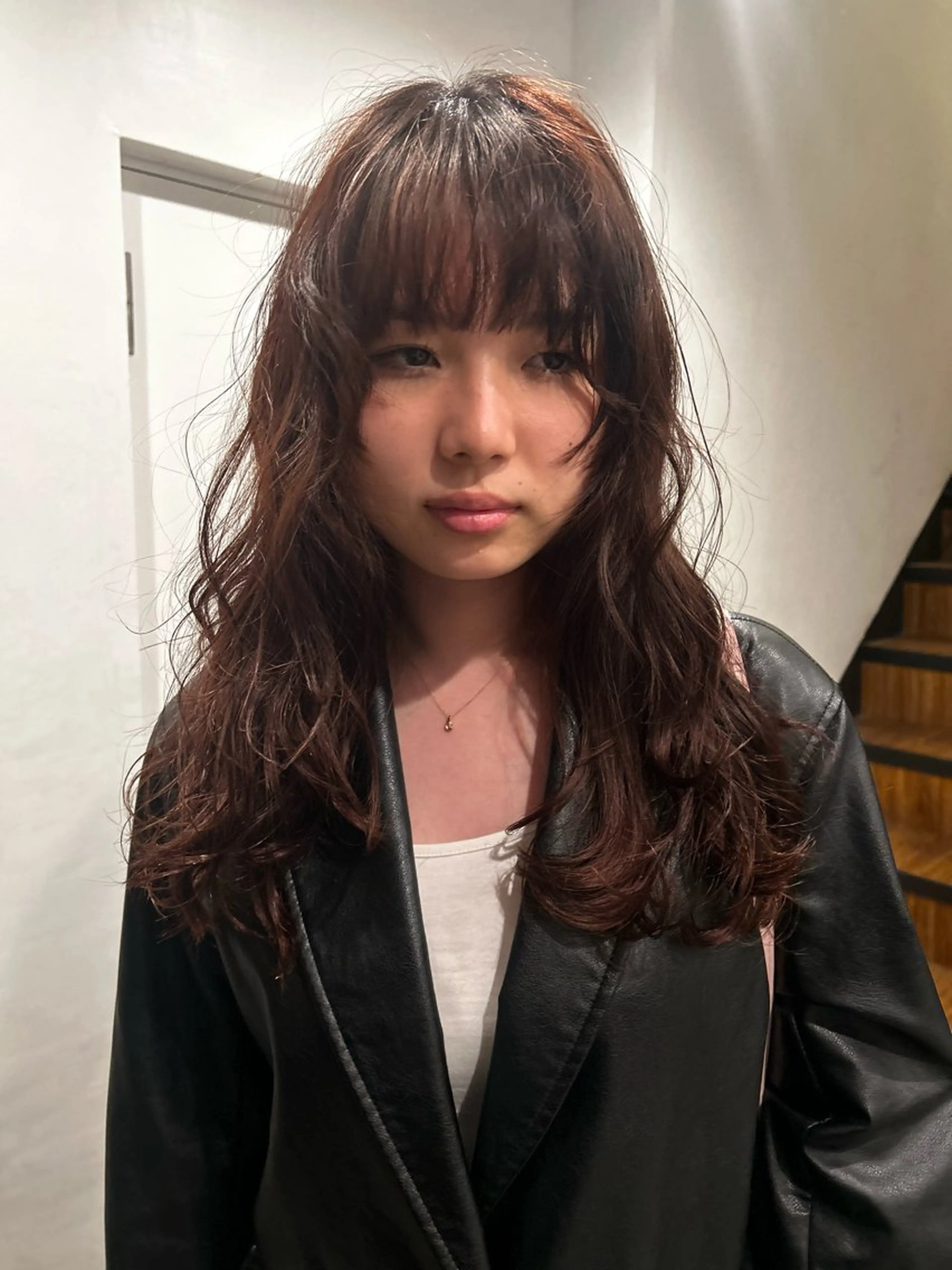 セミロング hen所属・心斎橋/レイヤー/ ブリーチ/モエのヘアスタイル