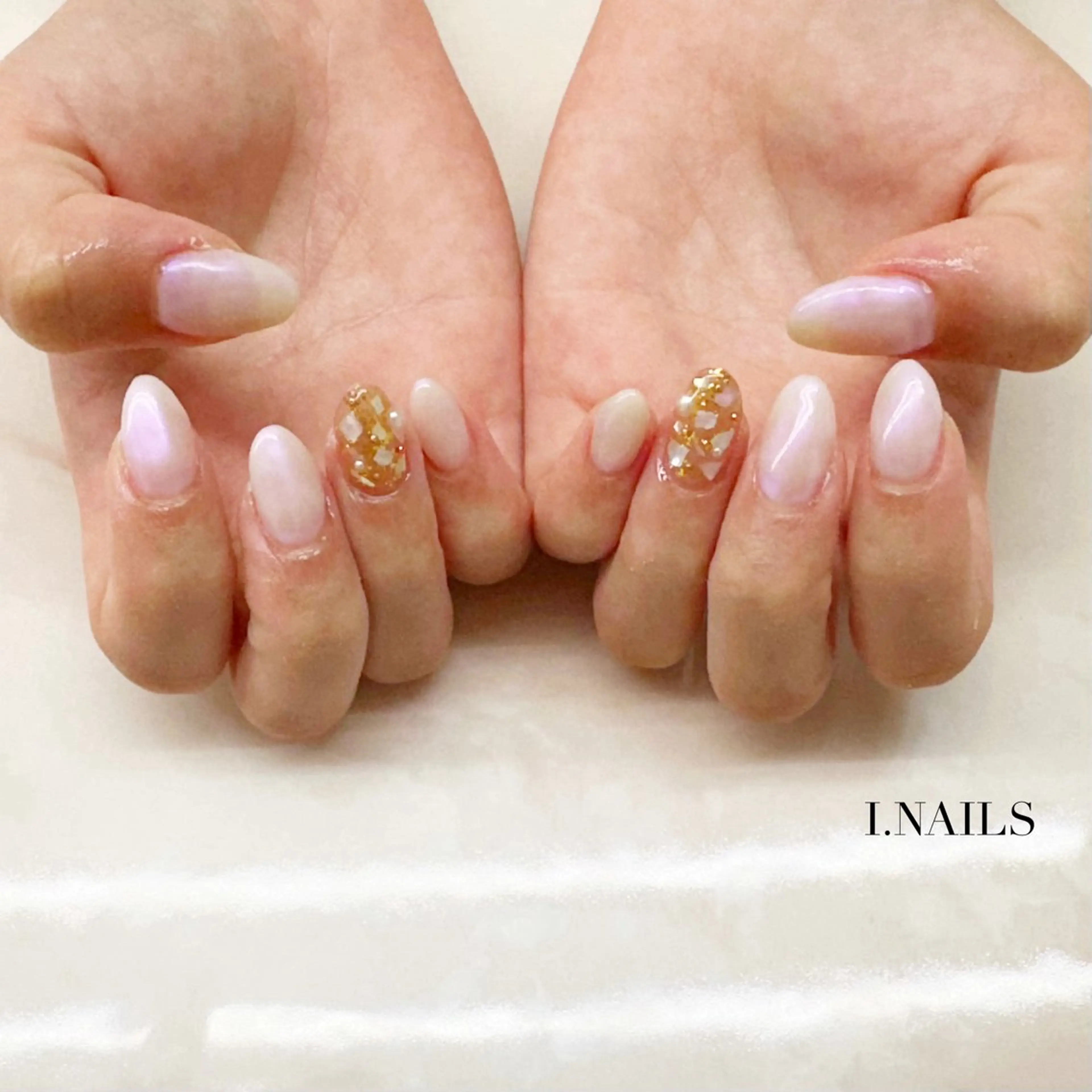 ネイル アイネイルズ所属・早川 梓のネイルデザイン