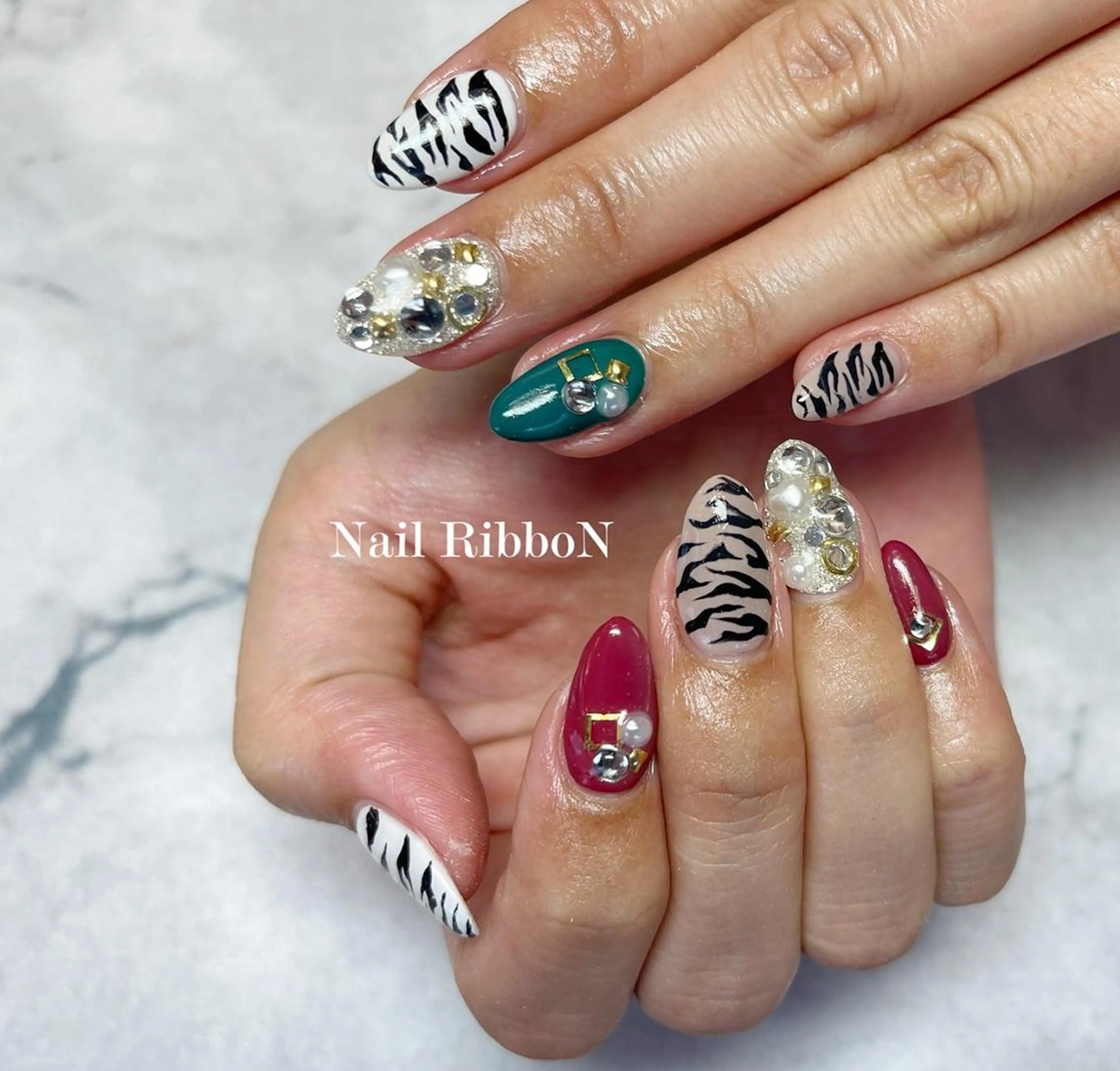 ネイル SWAMP nails所属・🎀ネイルサロン RIRI🎀のネイルデザイン