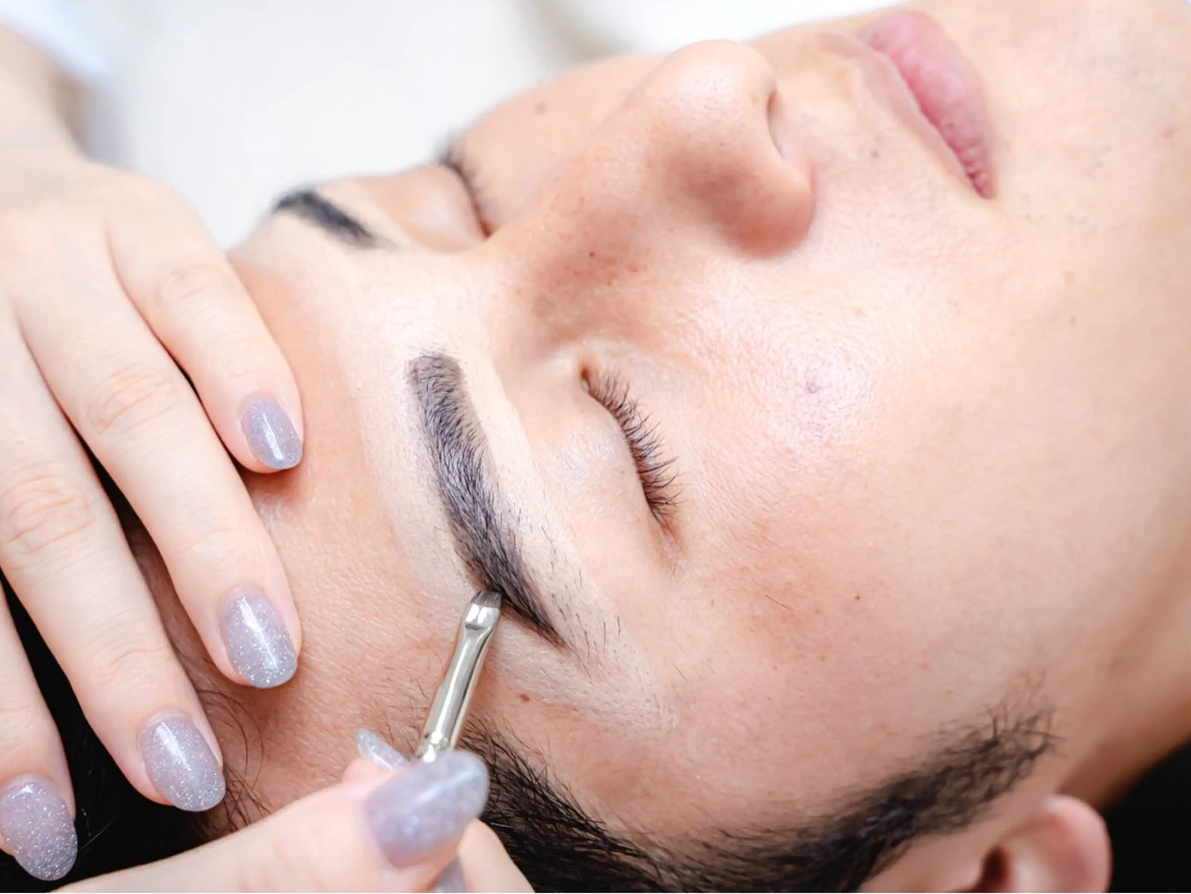 【男性/骨格診断付き】メンズ/瞬間垢抜け◎美眉ワックス脱毛45分¥5500→5000の写真