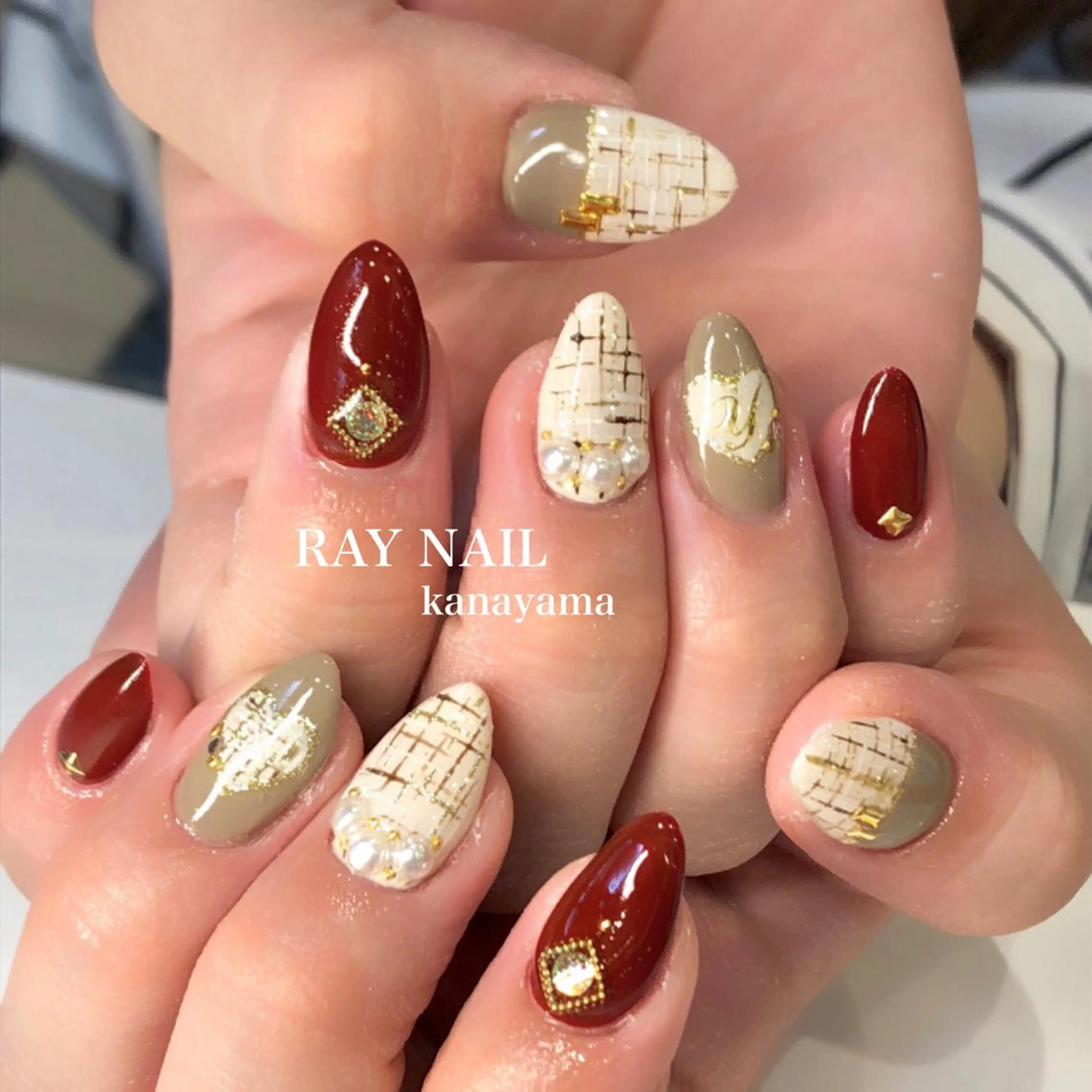 ネイル ガーリー ツイードネイル バレンタイン Arowa 伊田のネイルデザイン