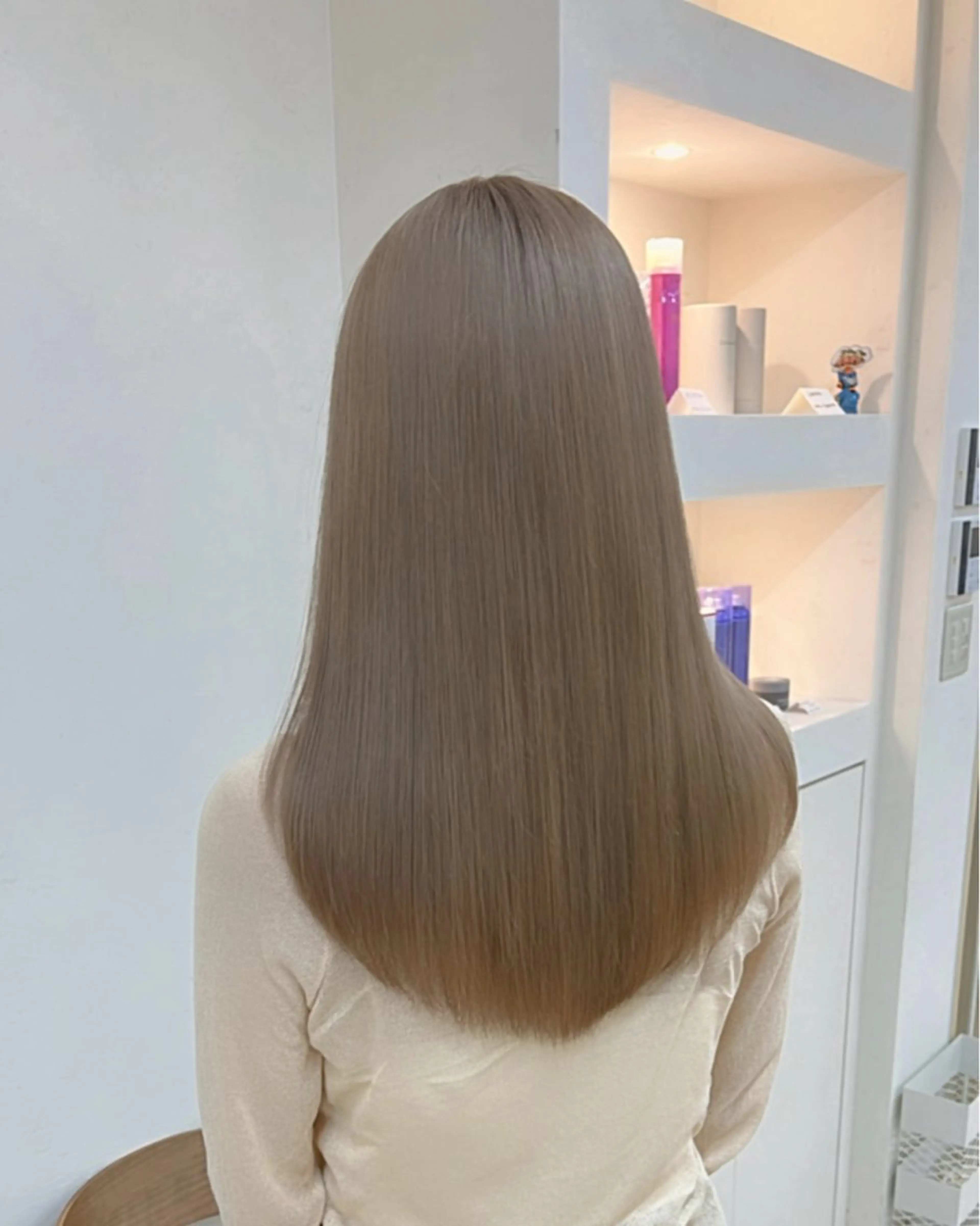 セミロング カラー ヘアカラー Lamp 柏 山口 か乃 ブリーチカラーのヘアスタイル