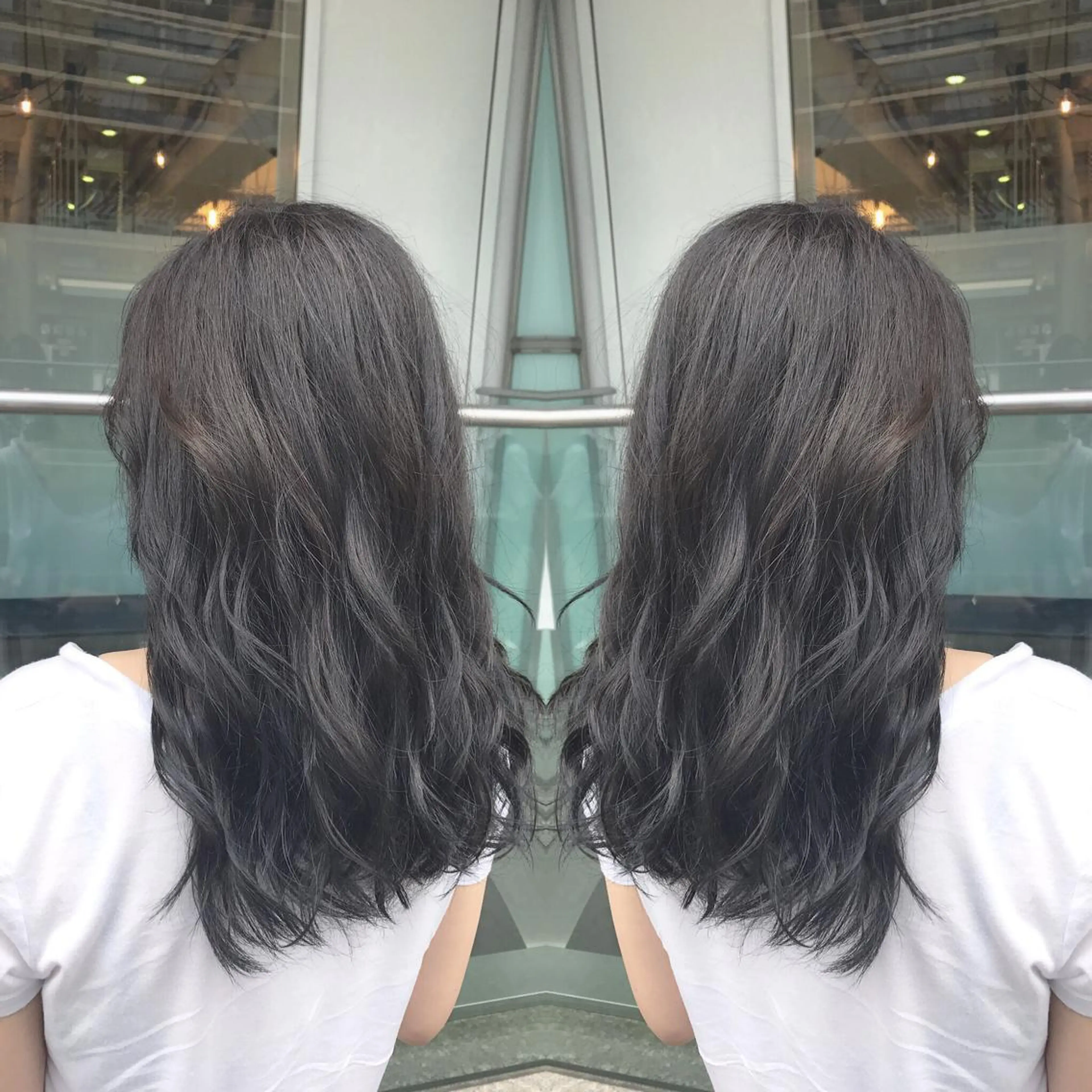 セミロング カラー ハイライトカラー イルミナカラー ハイライト 青木 茂樹⭐️ 透明感カラーのヘアスタイル