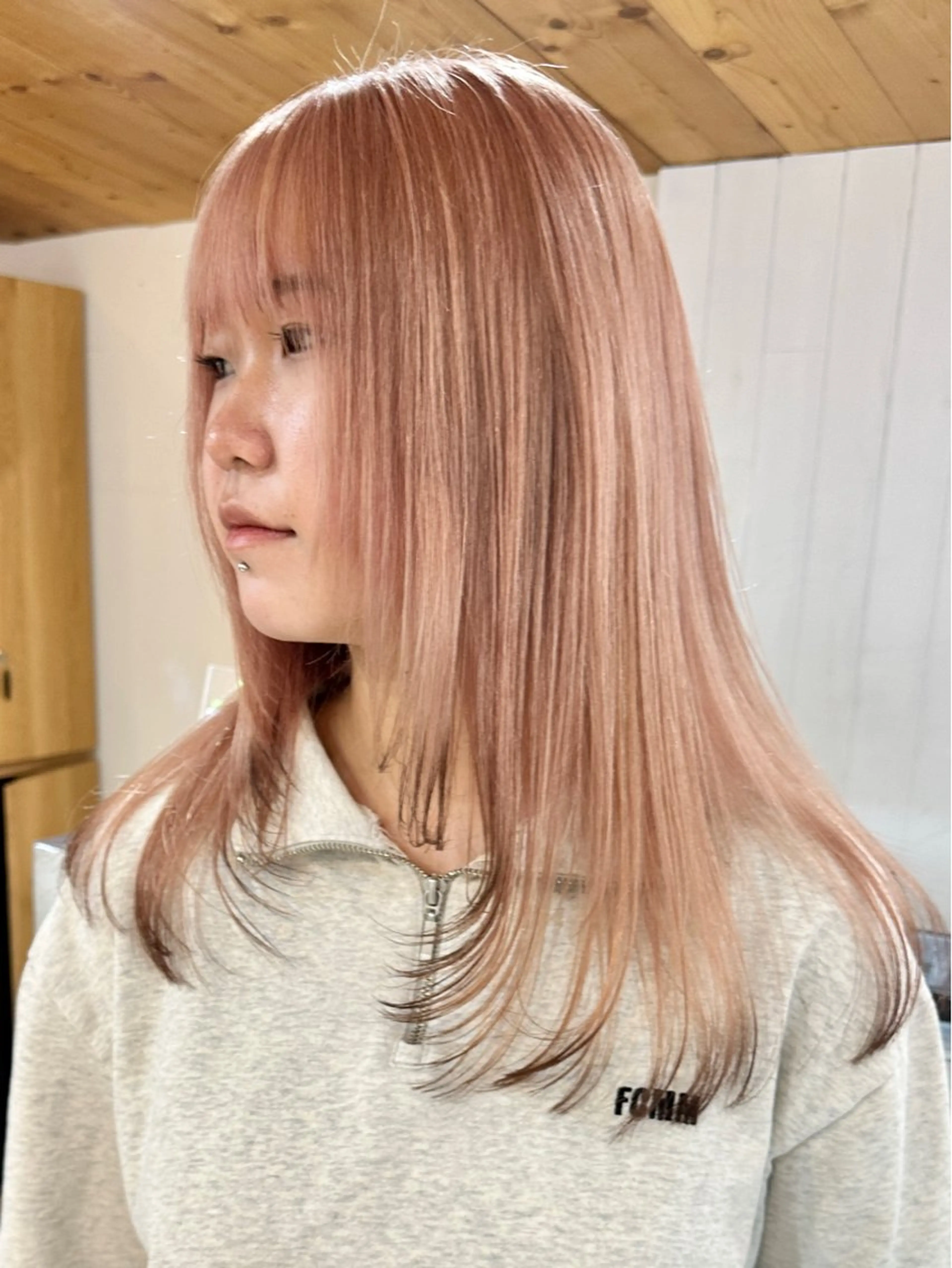 セミロング カラー カット ヘアカラー トリートメント ブリーチダブルカラー 【koide】のヘアスタイル