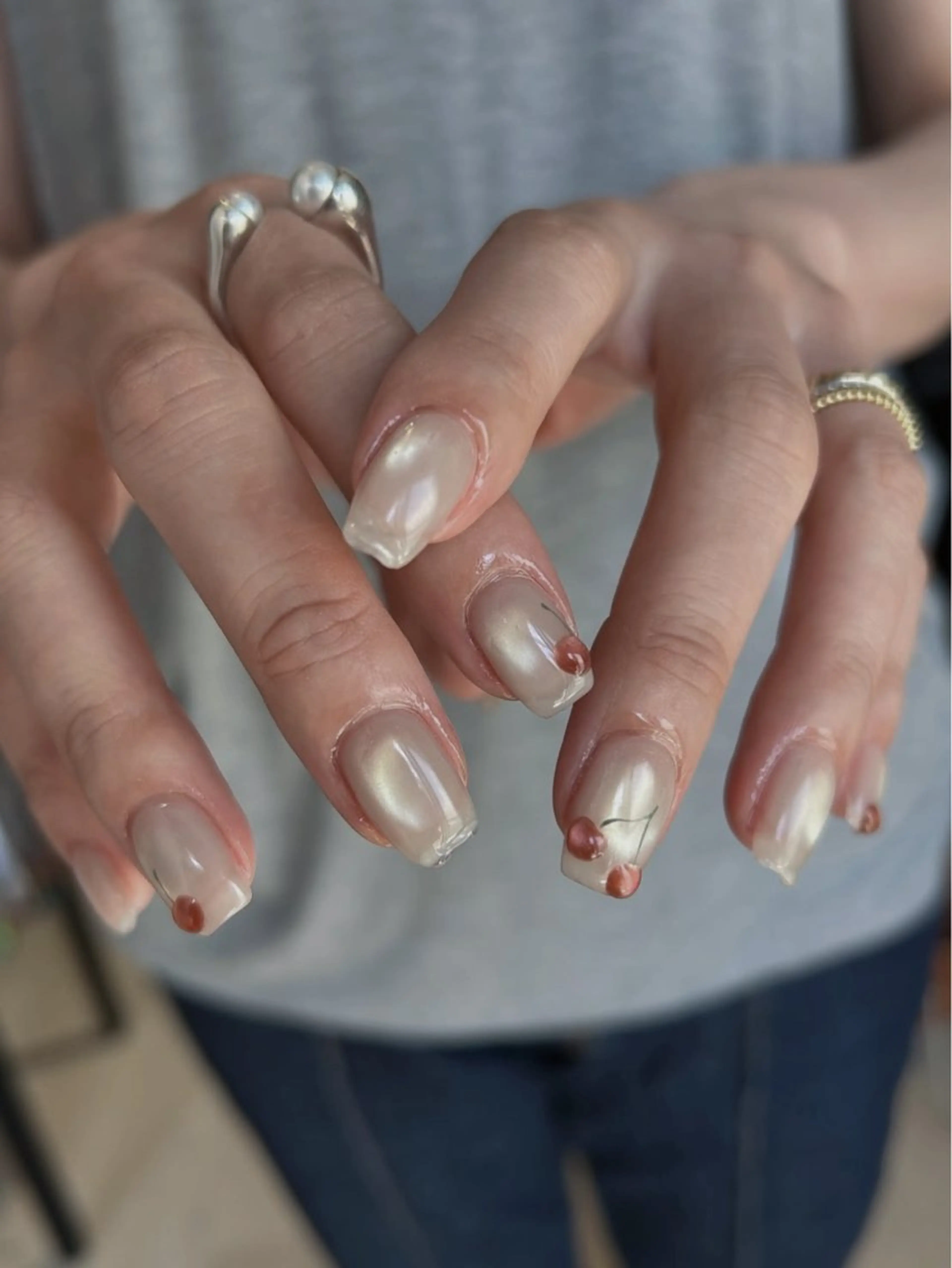 ネイル アートネイル 韓国ネイル ニュアンスネイル ぷっくりネイル ハンドネイル ハンドケア talo .のネイルデザイン