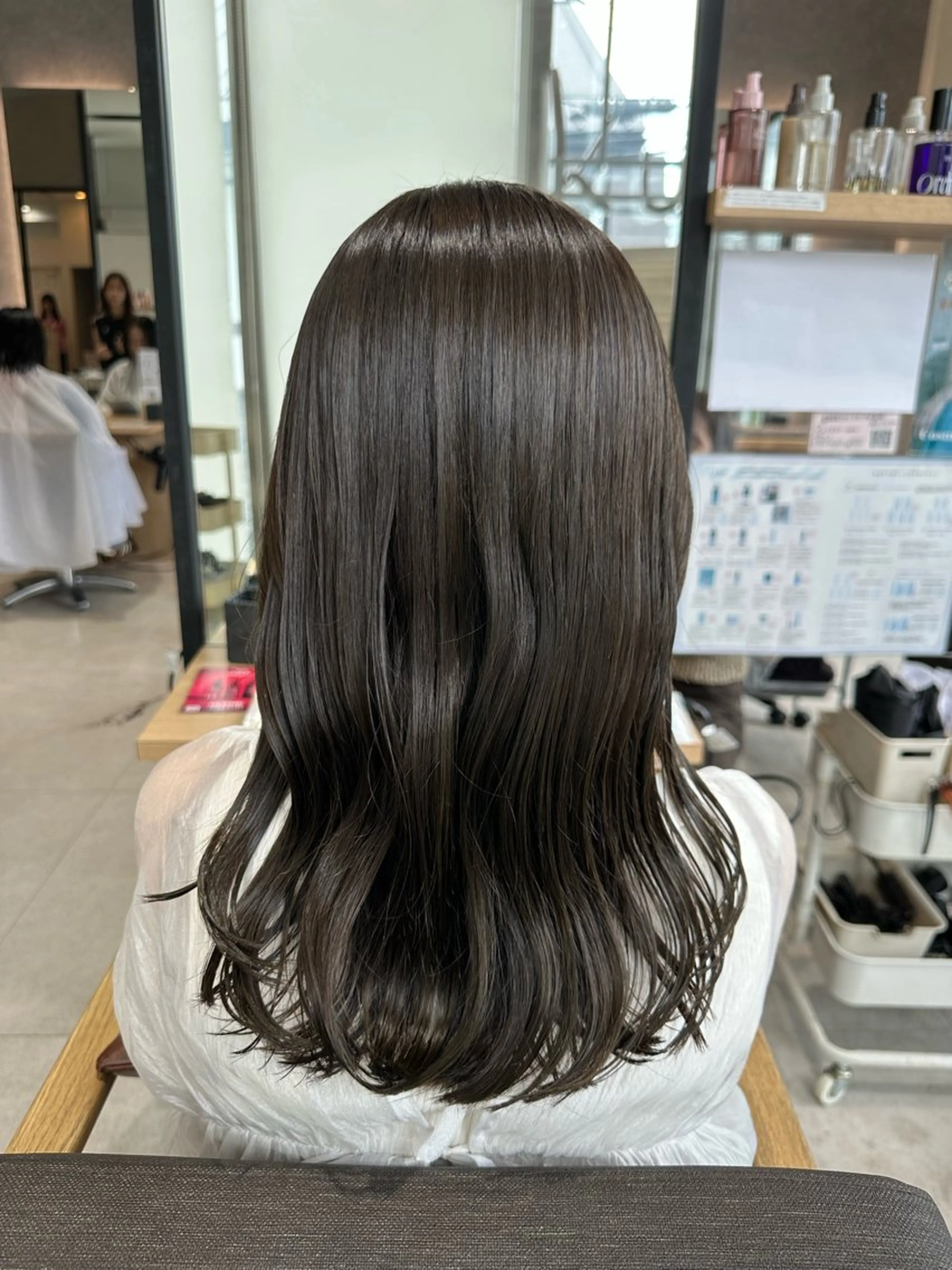 ミディアム カラー 🍜のばた 🍜のヘアスタイル