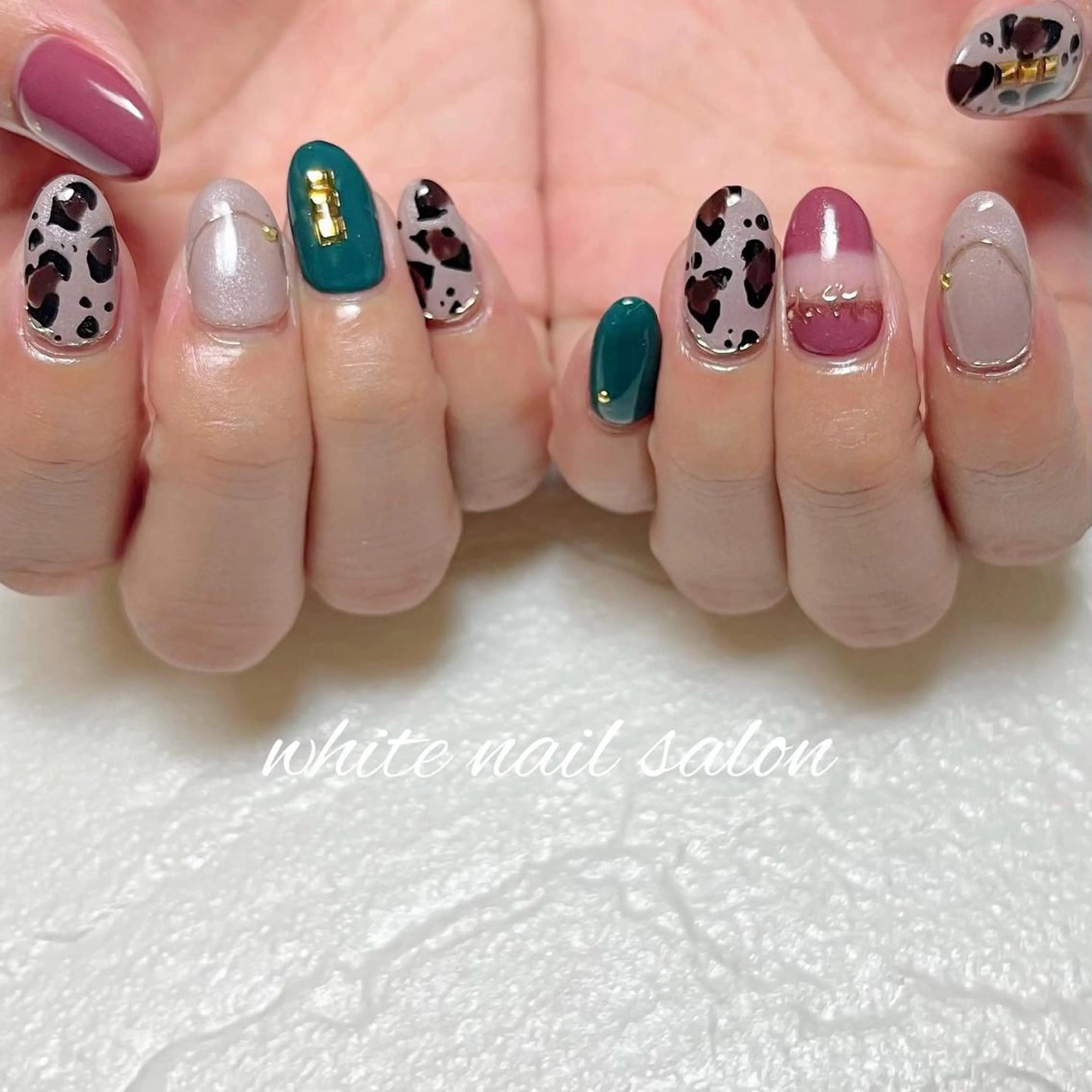ネイル フットネイル ジェルネイル ハードジェル ラメ(グリッター) 持ち込み ハンドネイル white nail salonのネイルデザイン