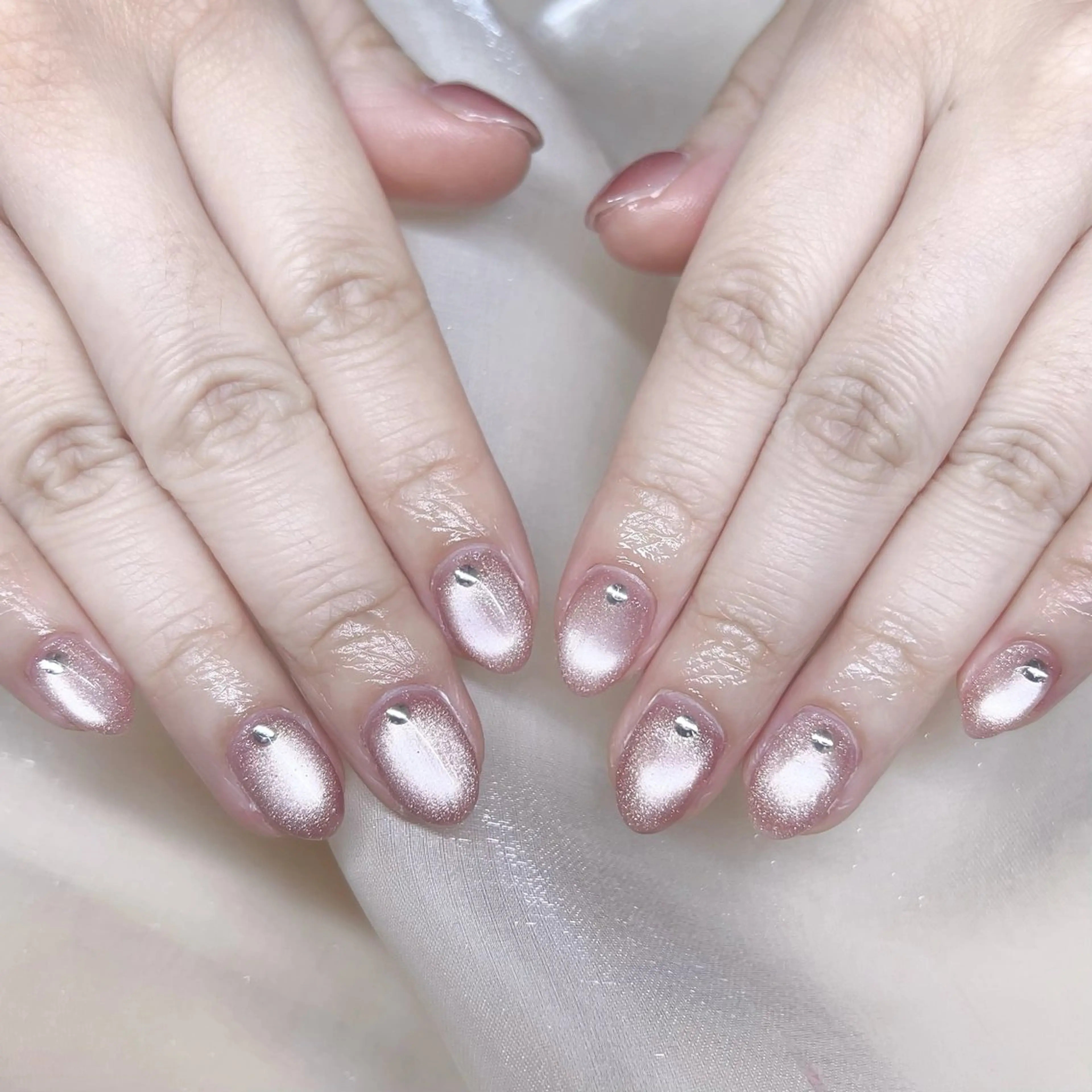 ネイル ストーンネイル ハンドネイル NAILサロン 木にいるのネイルデザイン