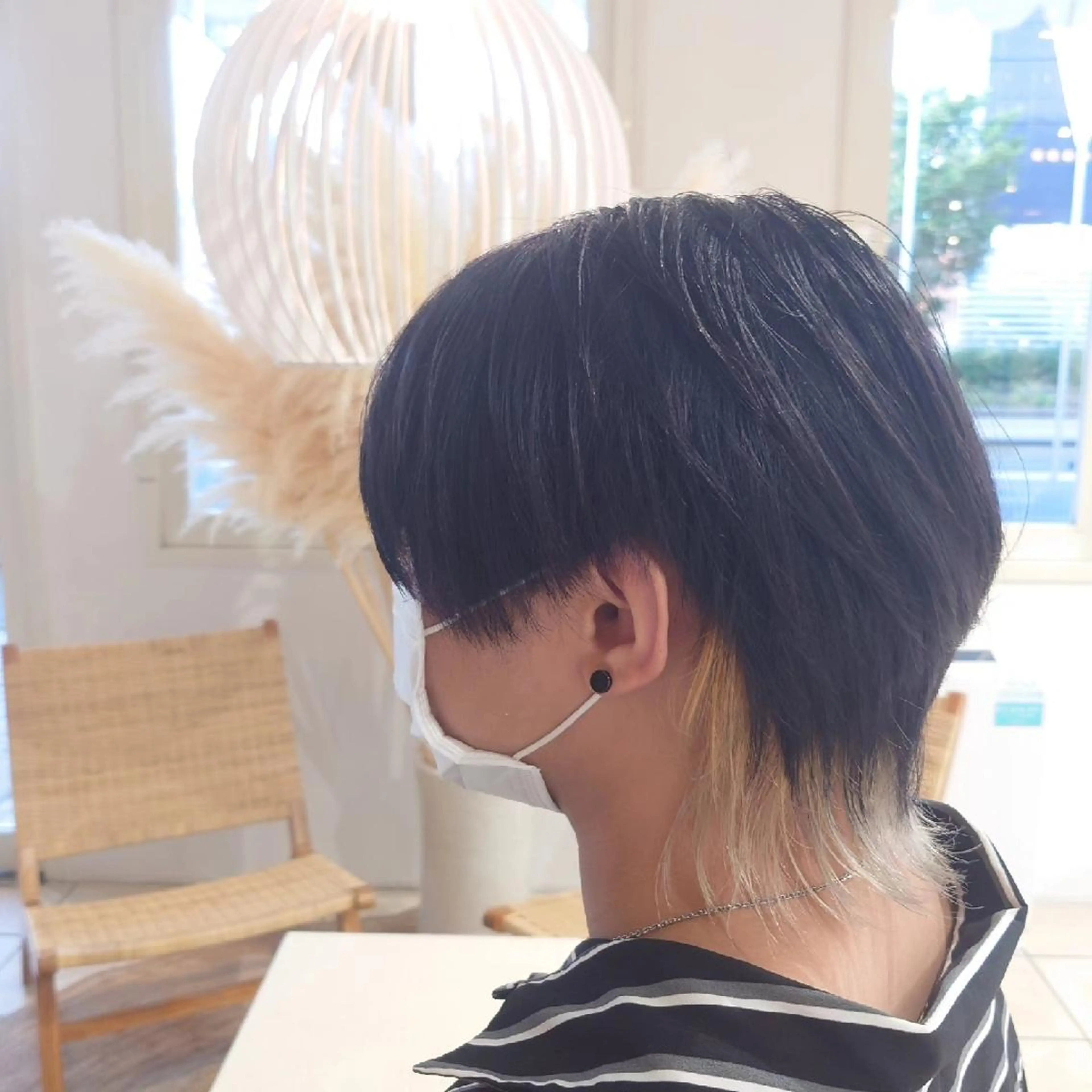 ショート メンズ メンズブリーチ メンズウルフカット ウルフカット 根本 智晴のヘアスタイル