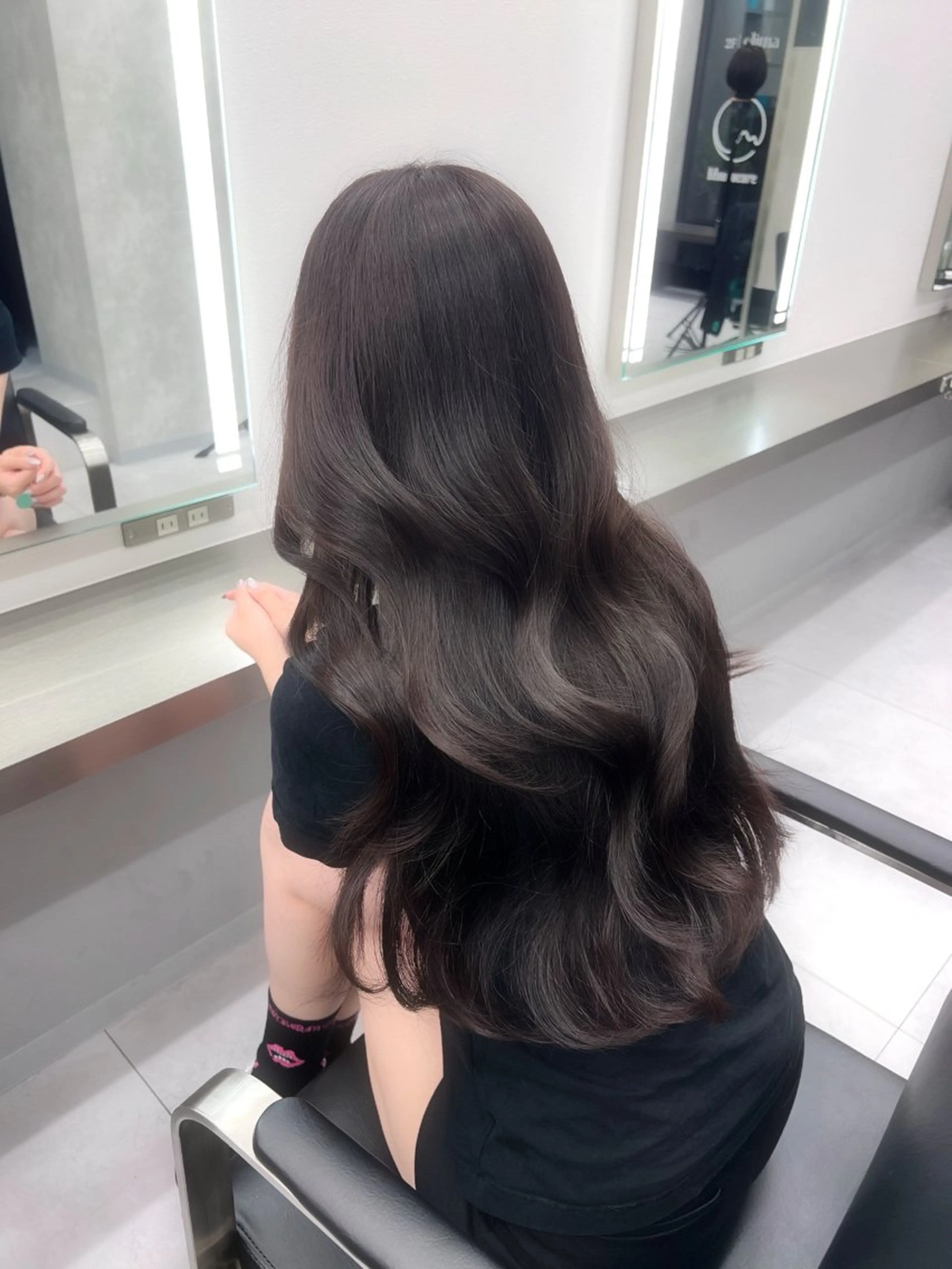 ロング 🚨メンズ曲がる 縮毛矯正りおん🚨のヘアスタイル