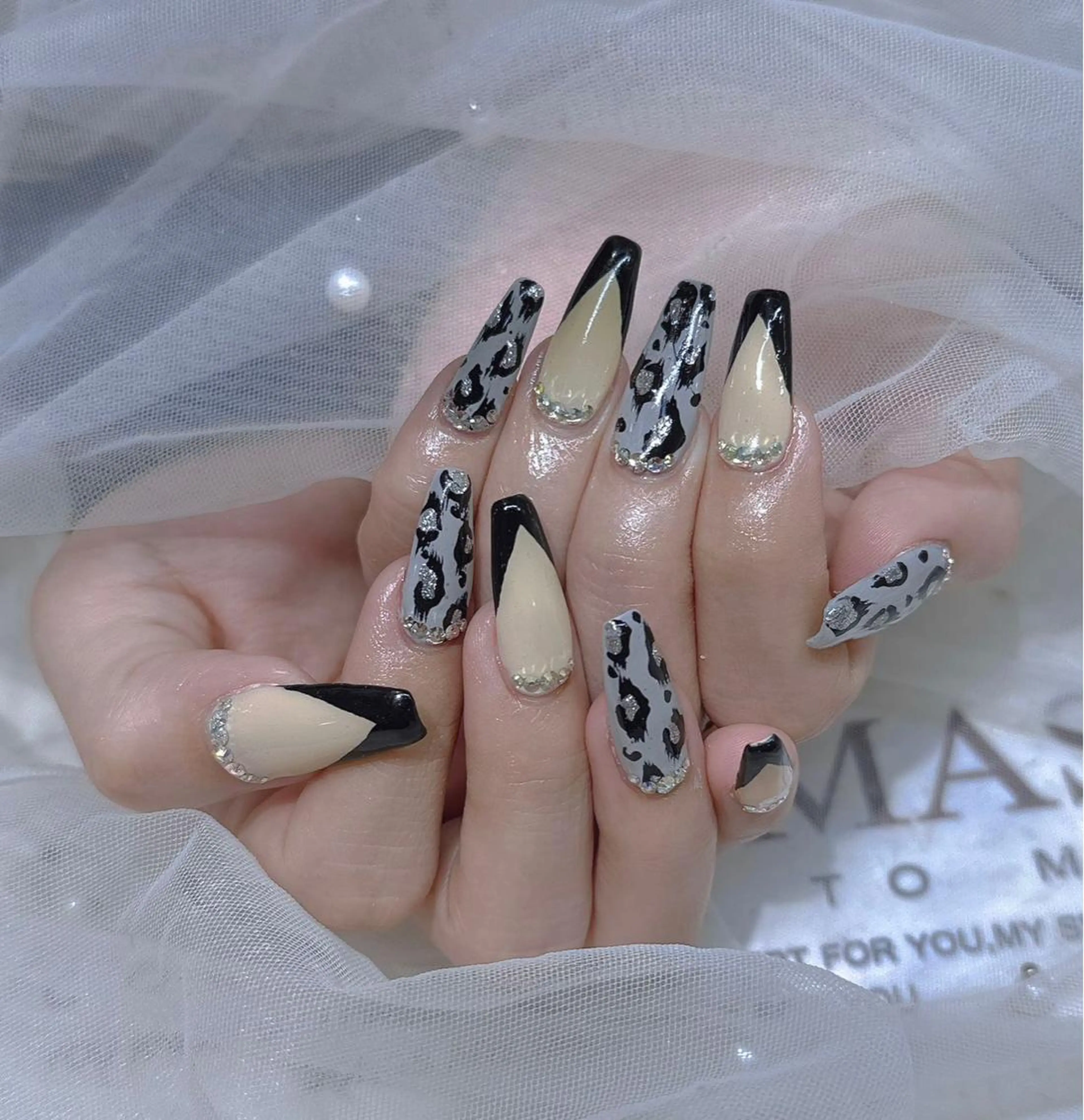 ネイル 美爪パラジェル導入店 Sunnilyのネイルデザイン