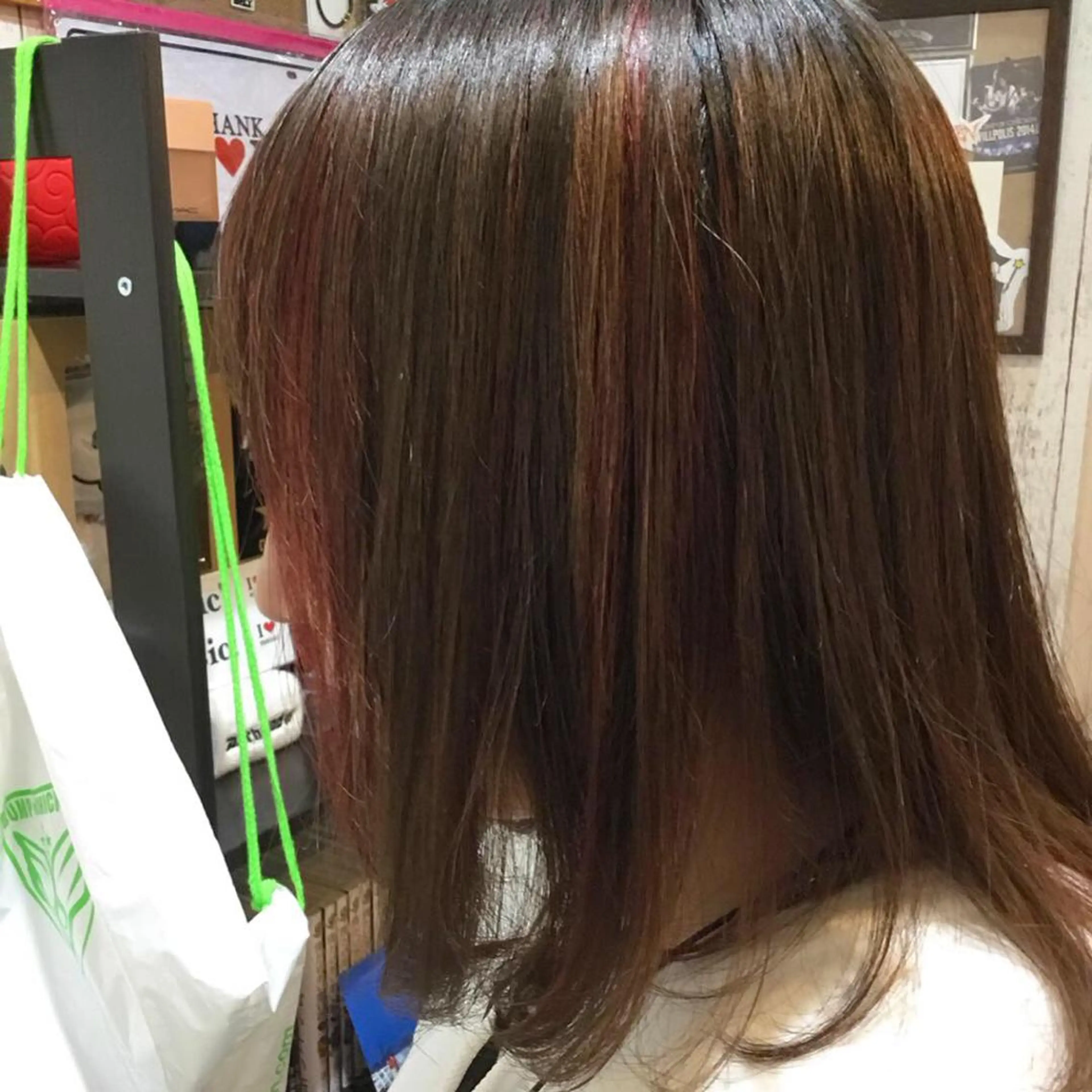 ミディアム カラー embrace エンブレイスのヘアスタイル