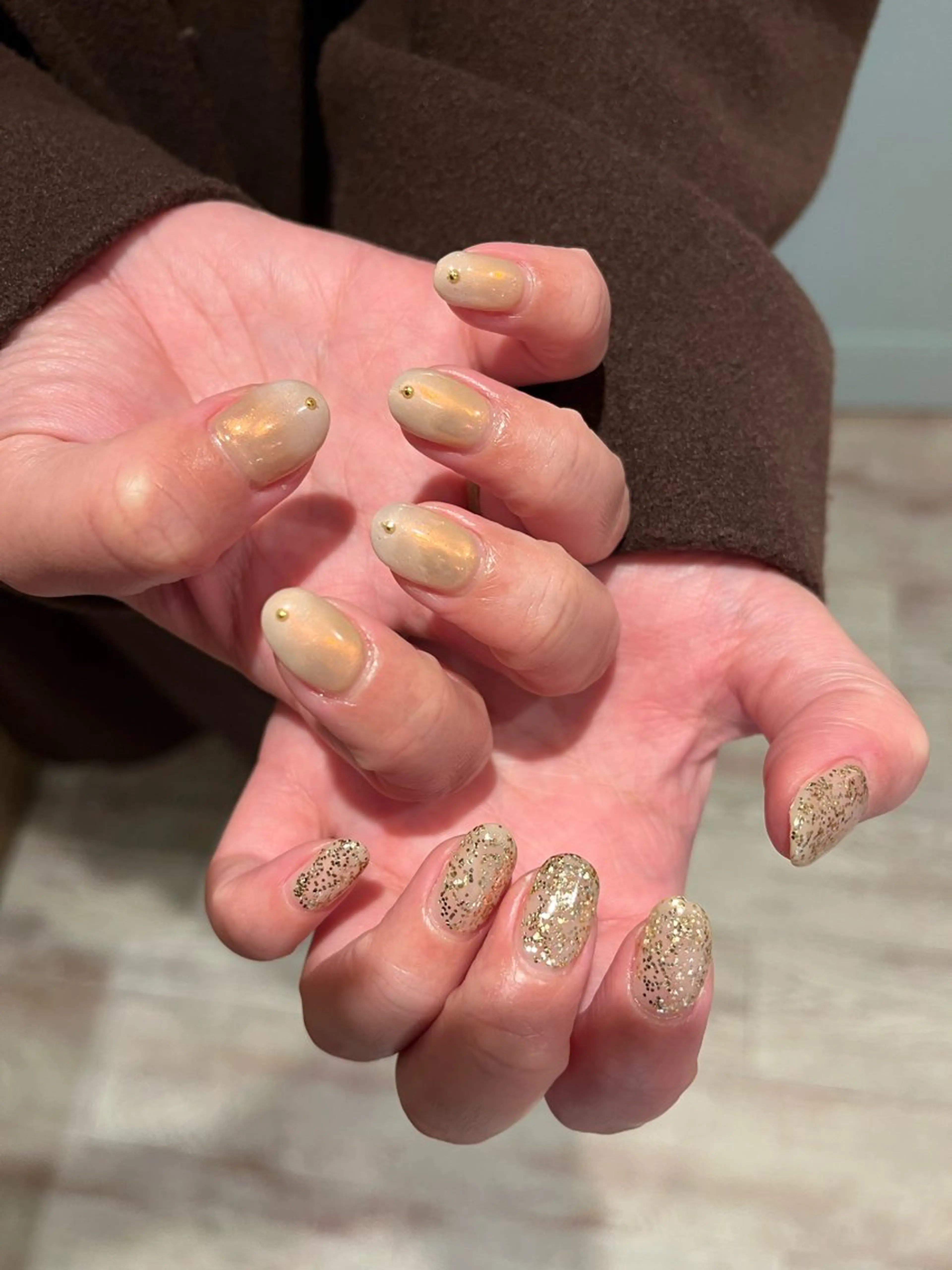 ネイル ハンドネイル une／YUKINA 🫧大人nuanceのネイルデザイン