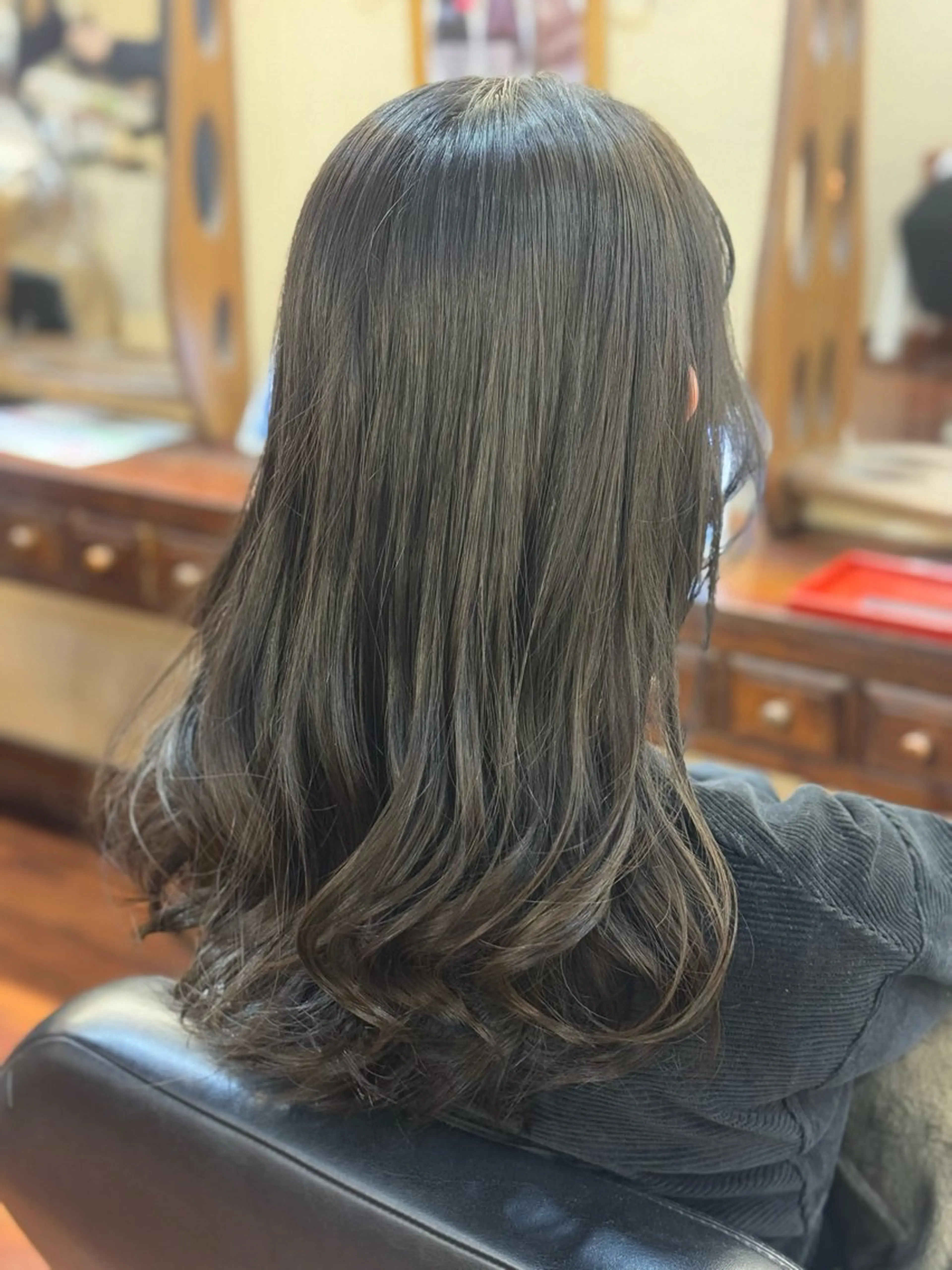 ロング DEARiUM所属・DEARiUM店長 小出真由のヘアスタイル