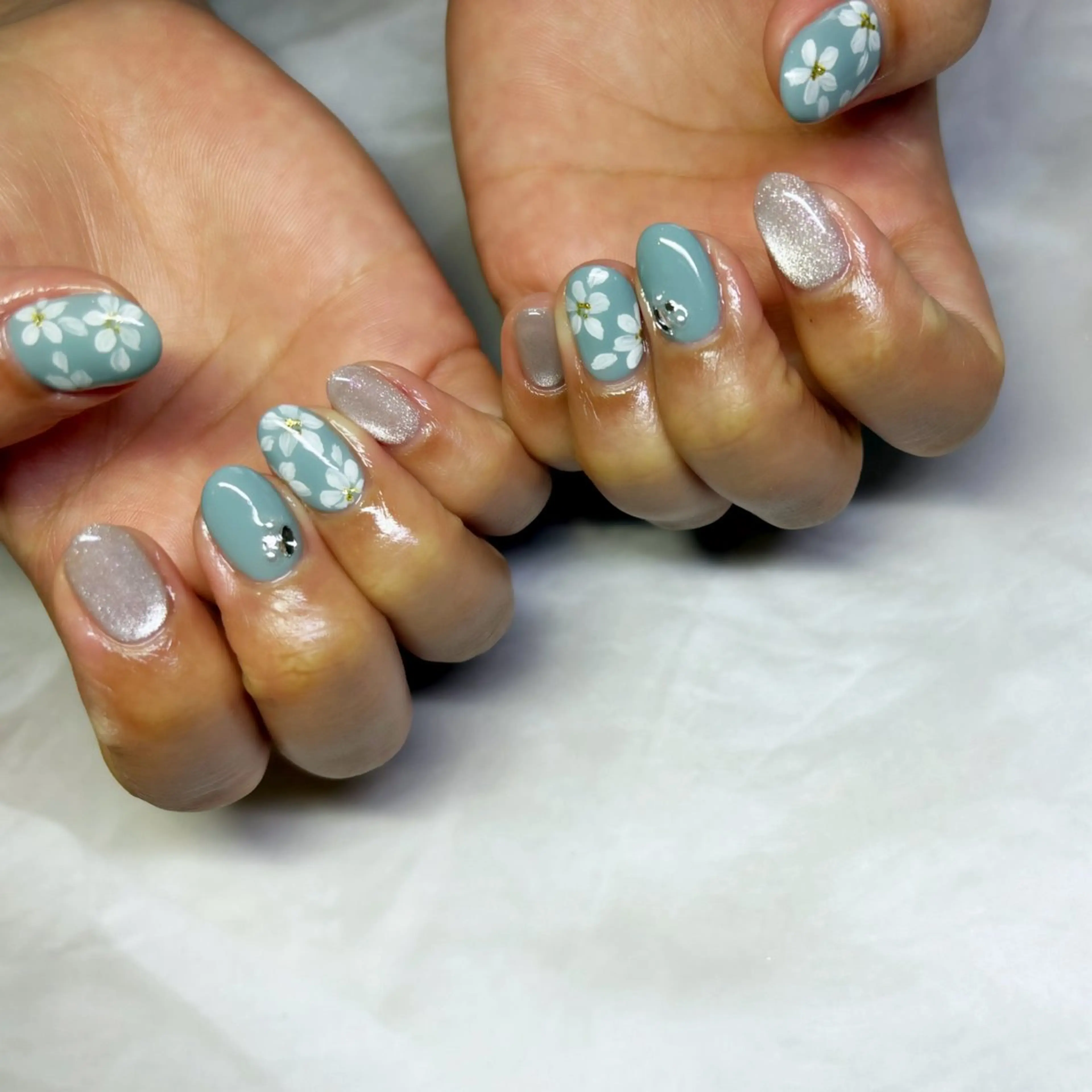 ネイル ハンドネイル ココティエ所属・ココティエ 藤本のネイルデザイン