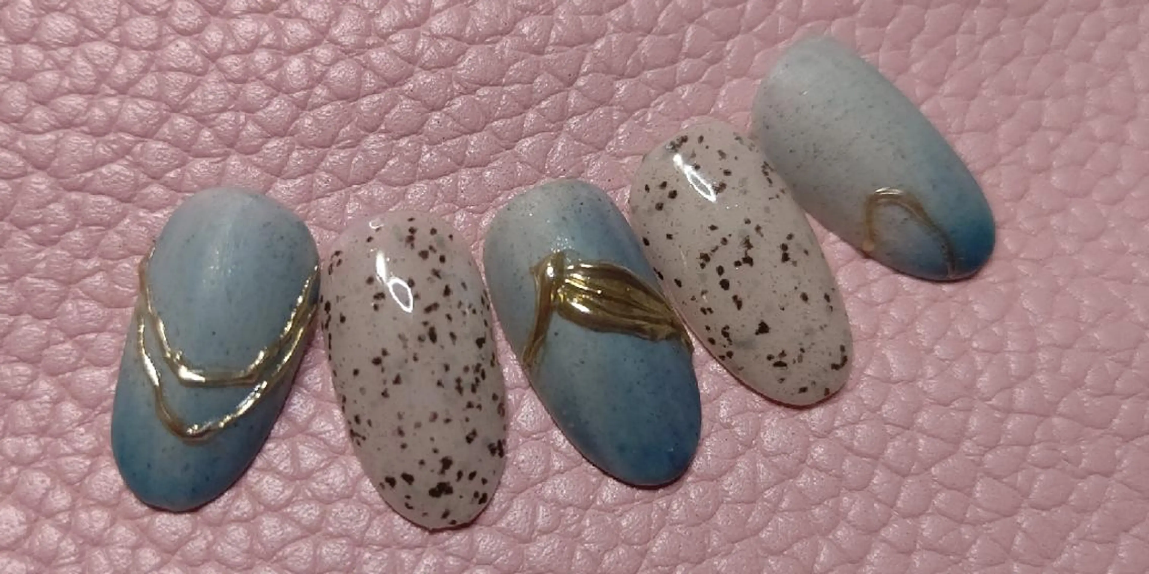 ネイル ラヴィアン ローズのネイルデザイン