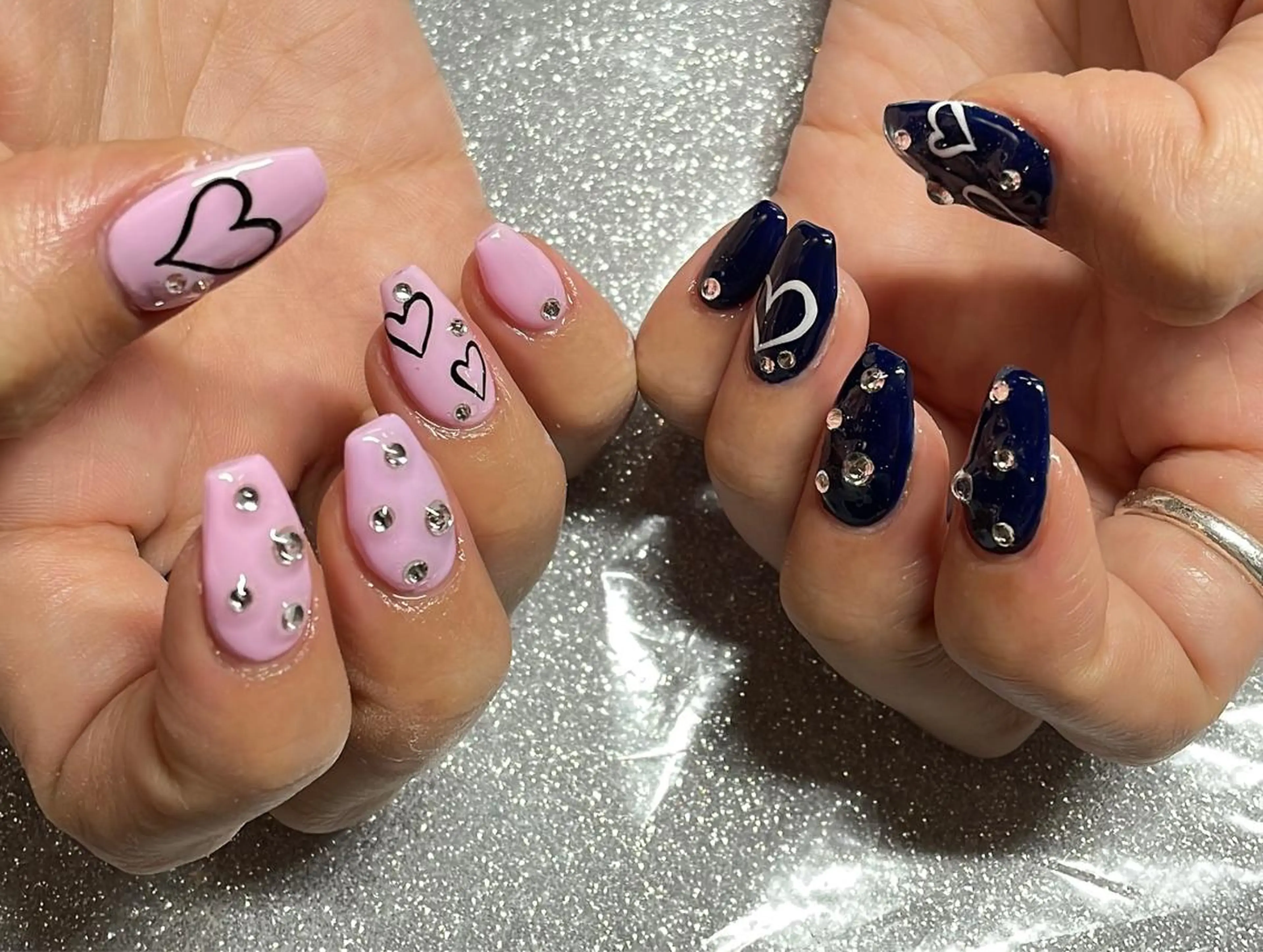 ネイル ハンドネイル VIERU 🌈🎀💖のネイルデザイン