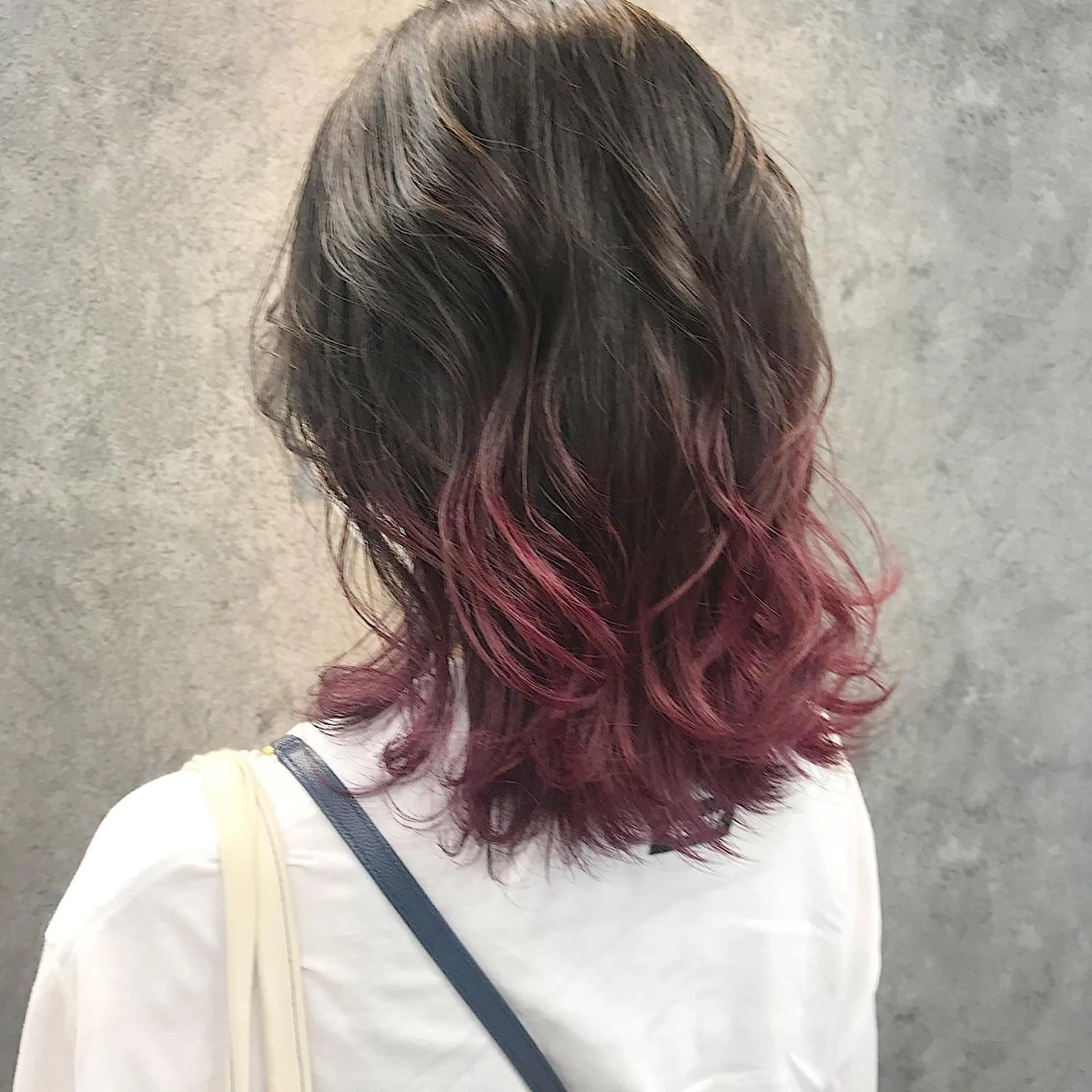 ミディアム 所渉/韓国レイヤー /ウルフカットのヘアスタイル