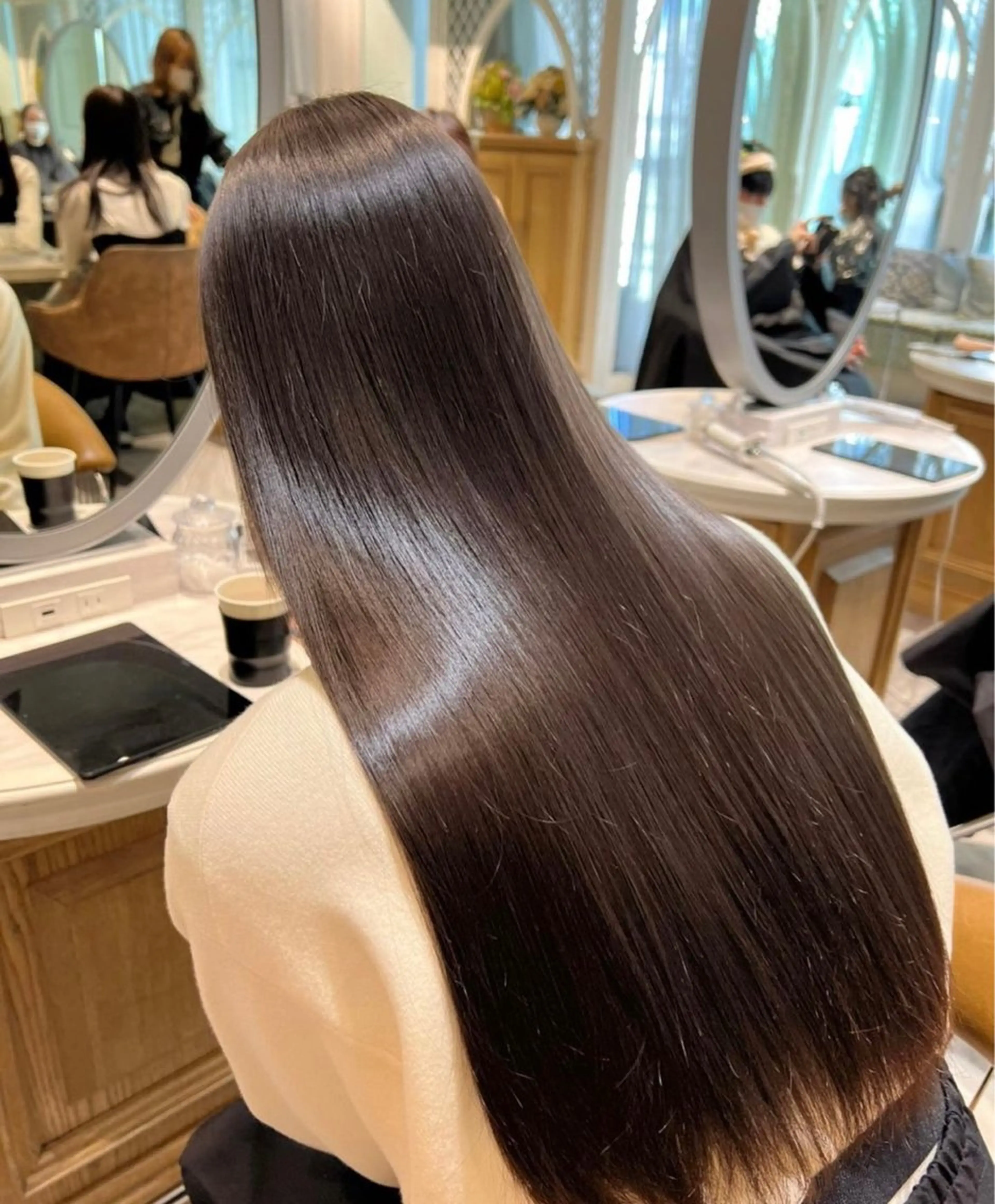 ‎🐈‍⬛12月限定クーポン🐈‍⬛‎🤍カット＋シルキーエステ＋トリートメント＋ReFaマイクロファイバブルの写真