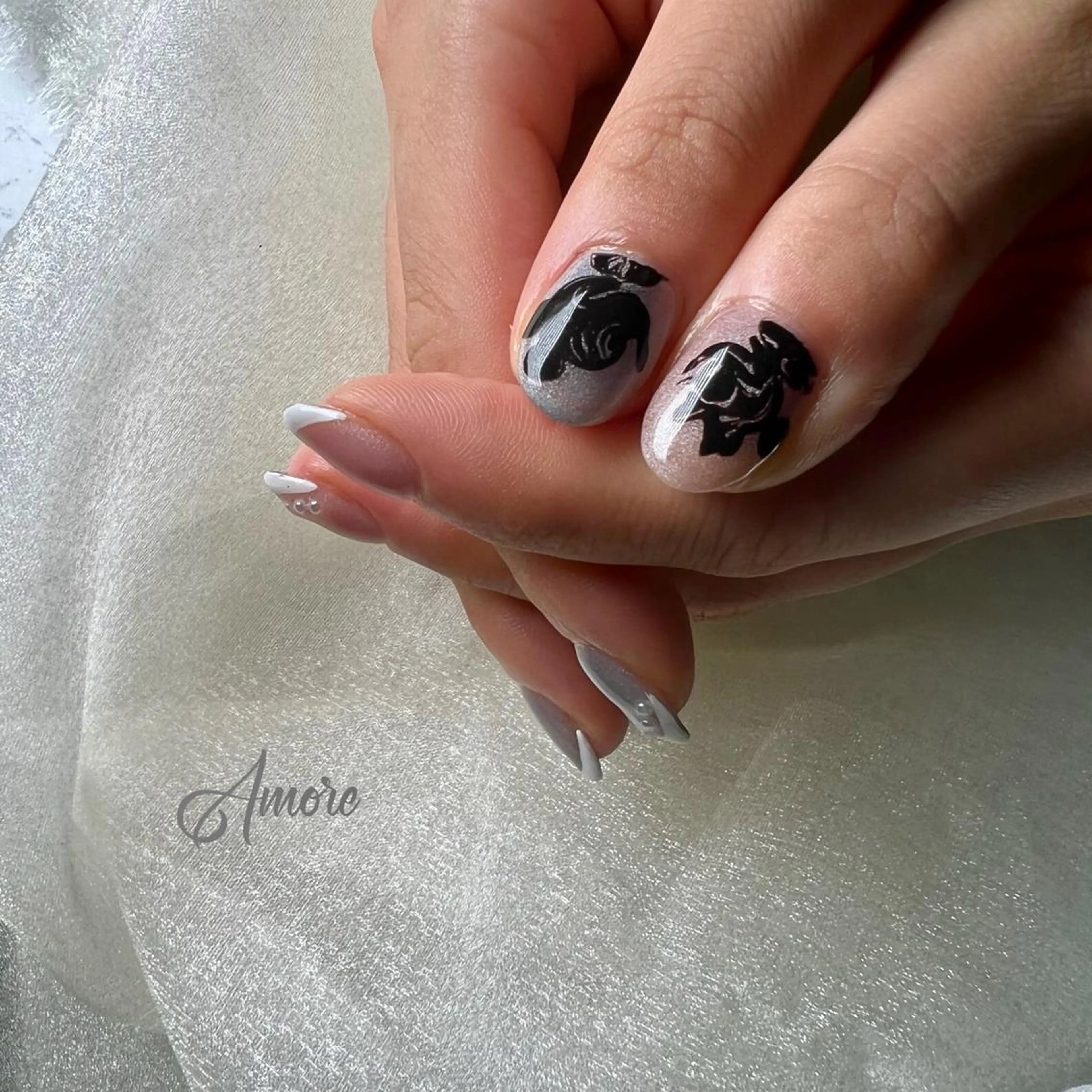 ネイル ジェルネイル 氷ネイル・うるうるネイル マグネットネイル ミラーネイル ニュアンスネイル You kyehwaのネイルデザイン