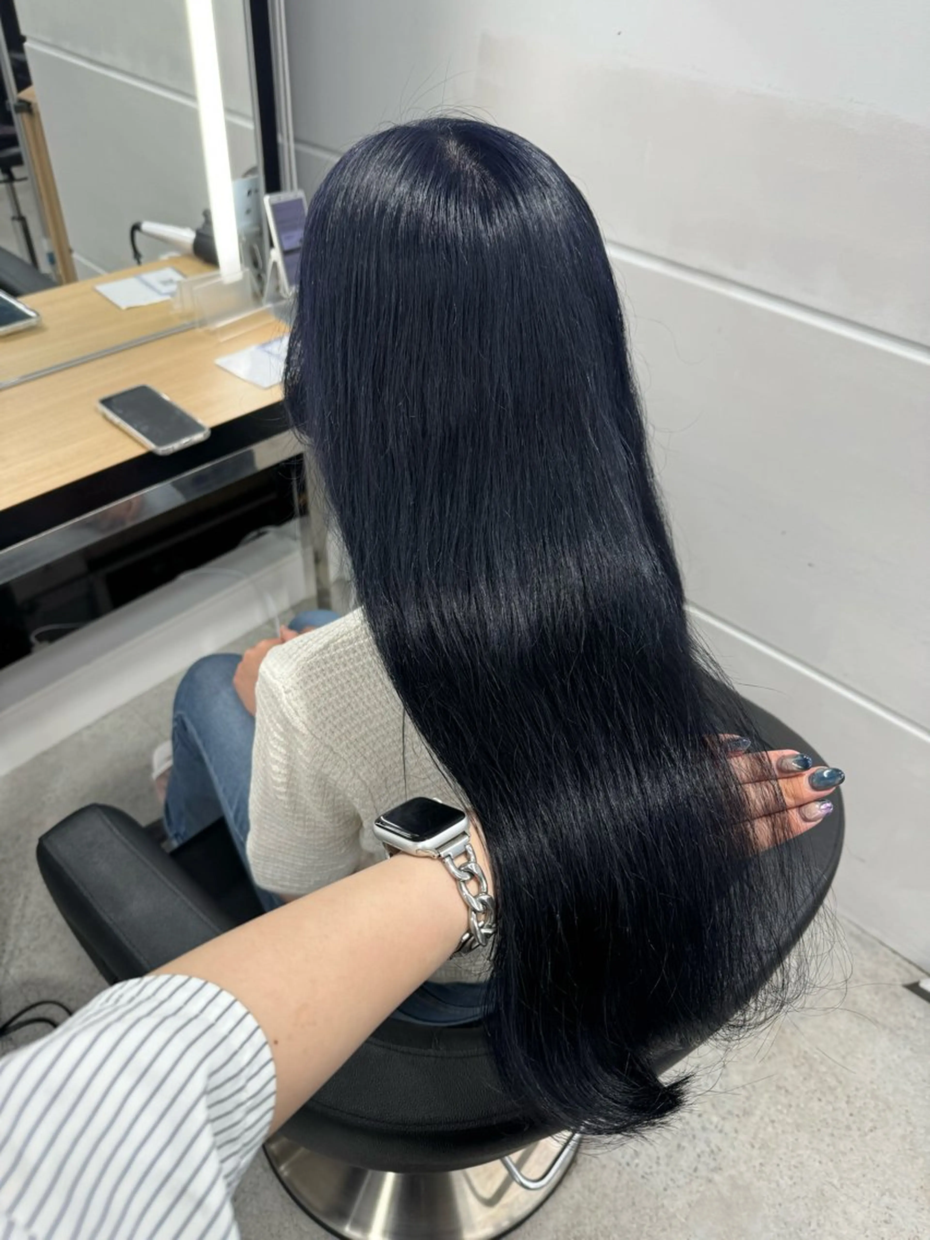 ロング カラー ヘアカラー 暗髪🩶ラベンダー/ ブルー/ユウナ🤍のヘアスタイル