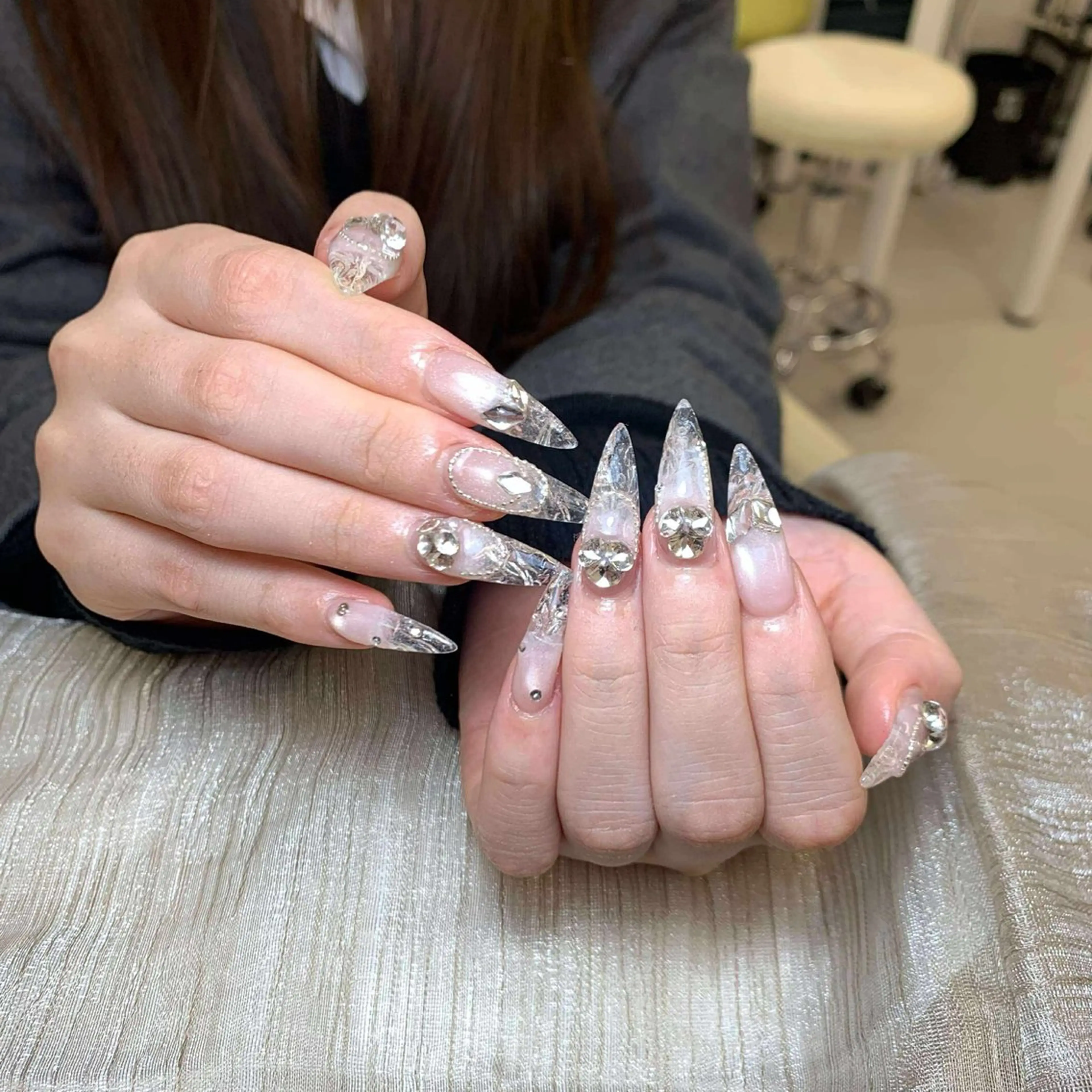 ネイル ハンドネイル ミン ゴテゴテネイルのネイルデザイン