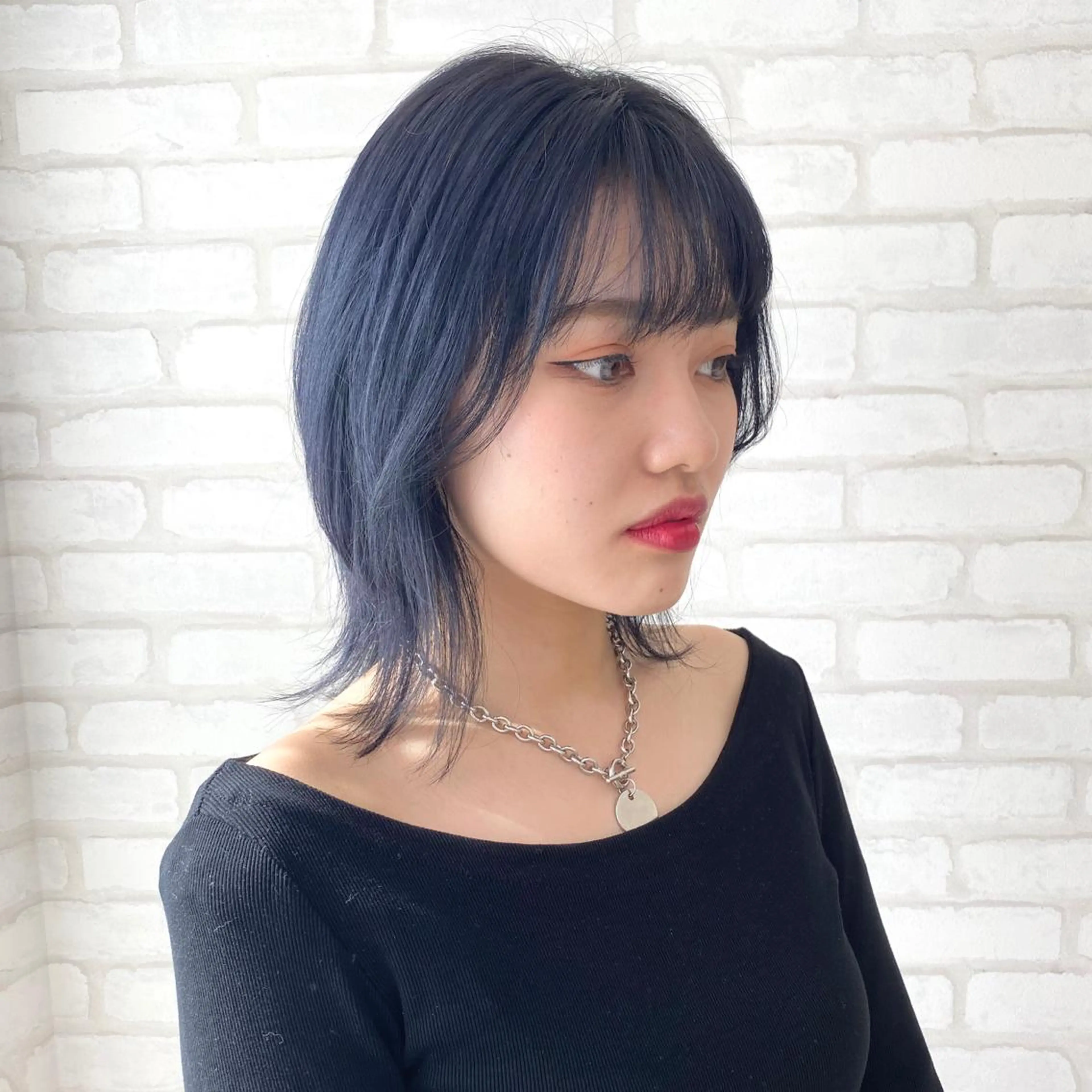 ミディアム カラー abilita AZUSAのヘアスタイル