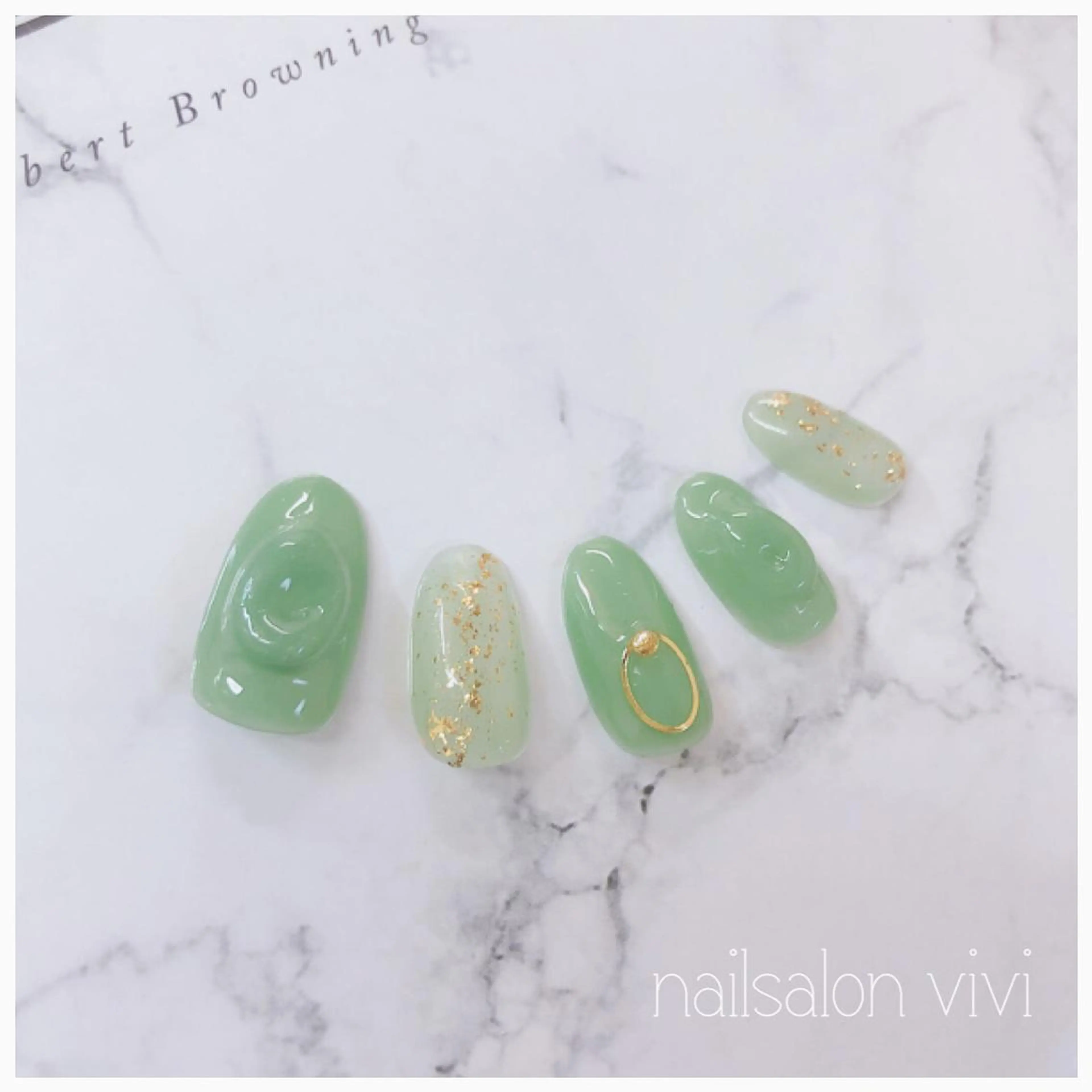 ネイル ＶＩＶＩ nailsalonのネイルデザイン