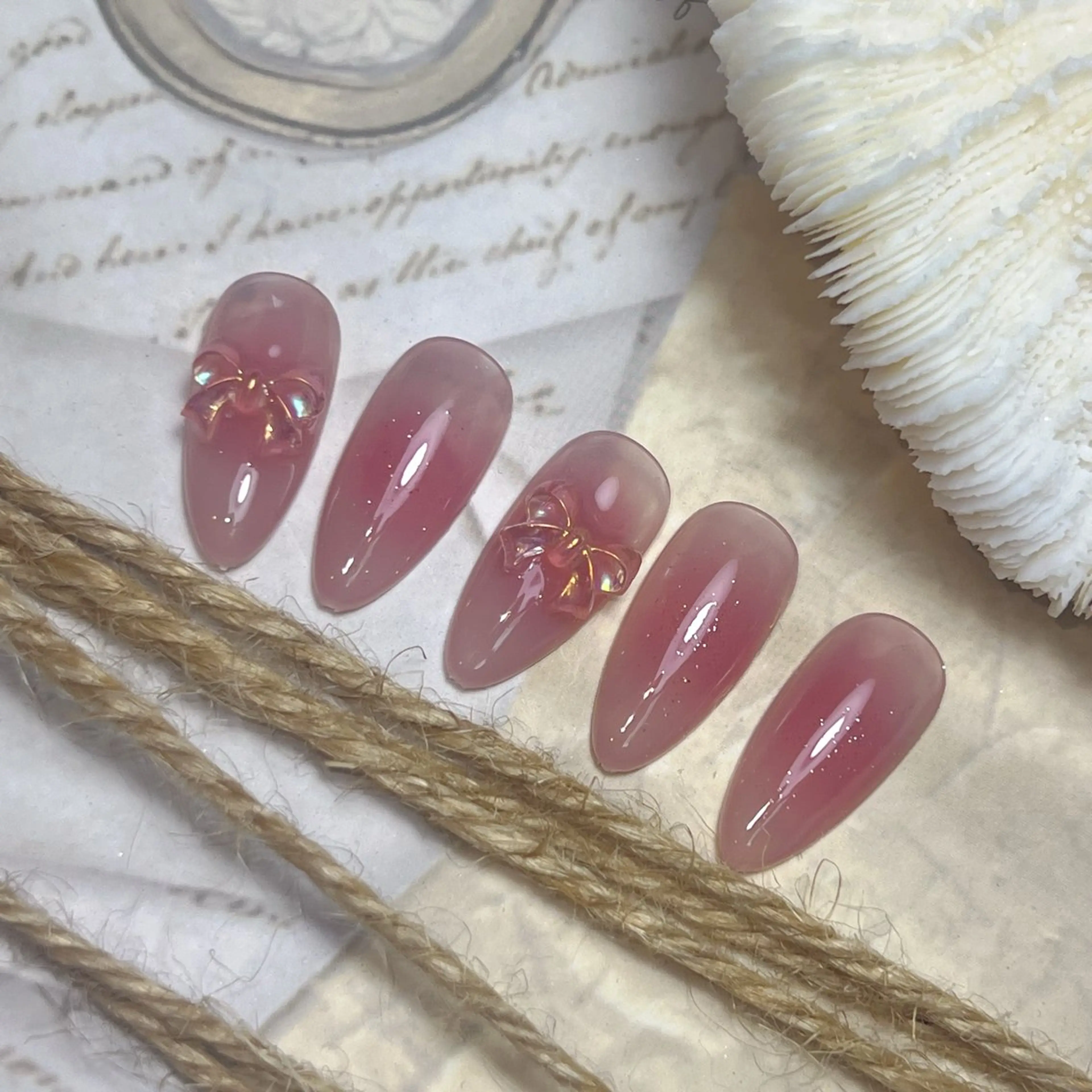 ネイル DOMI　NAIL 💅🏻のネイルデザイン