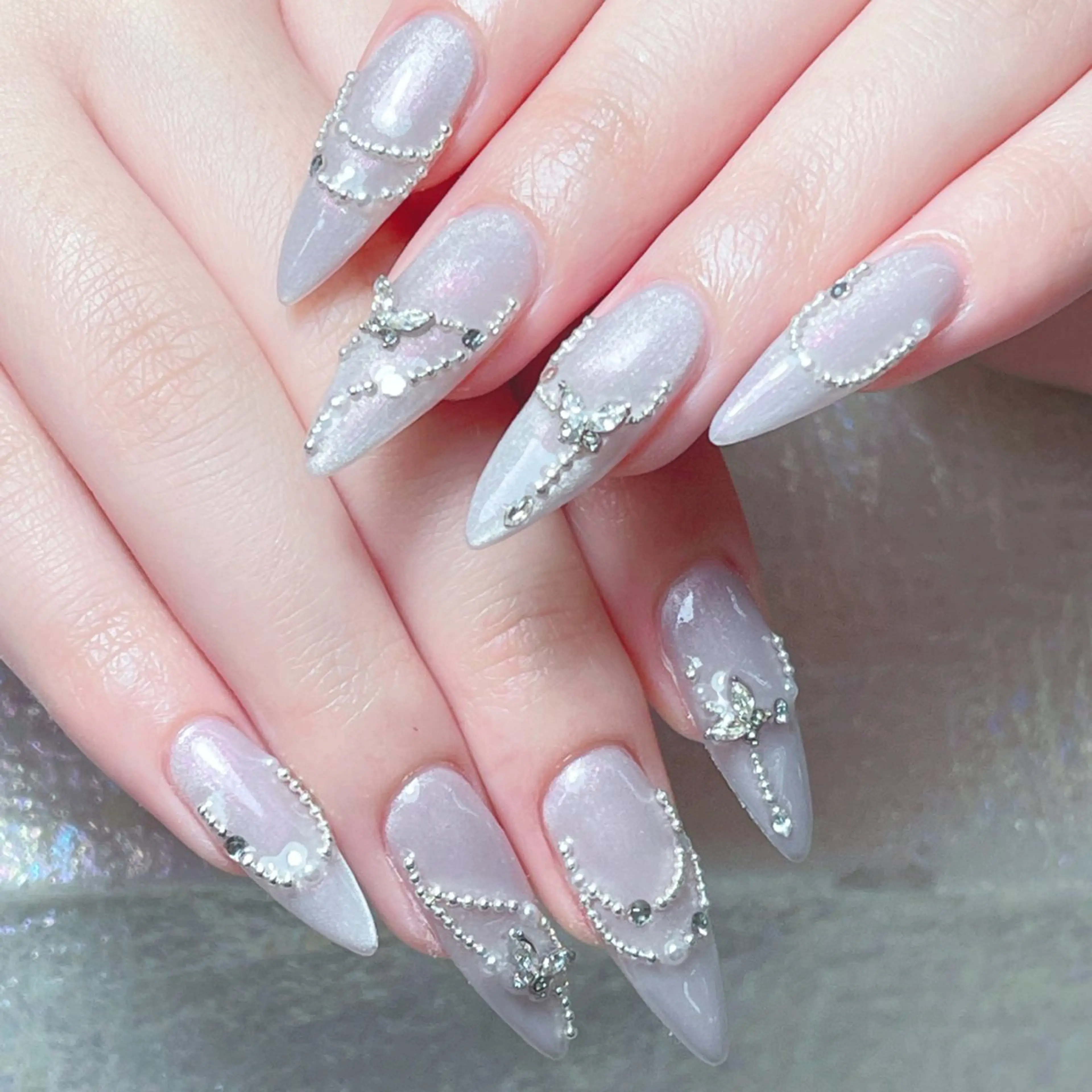 ネイル ハンドネイル Queens ciciのネイルデザイン