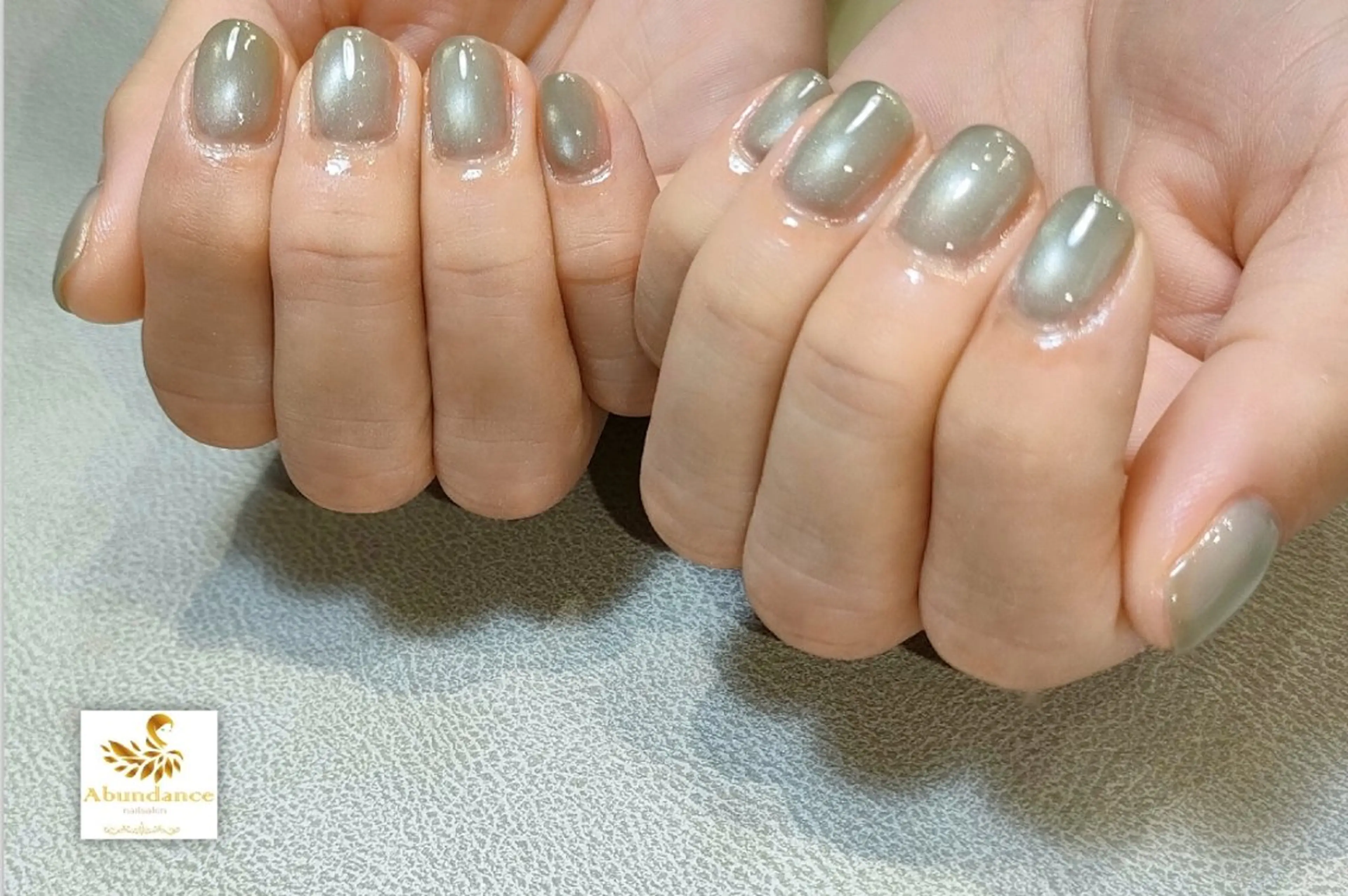 ネイル マグネットネイル ショートネイル ハンドネイル 完全予約制個室サロン Abundancesのネイルデザイン