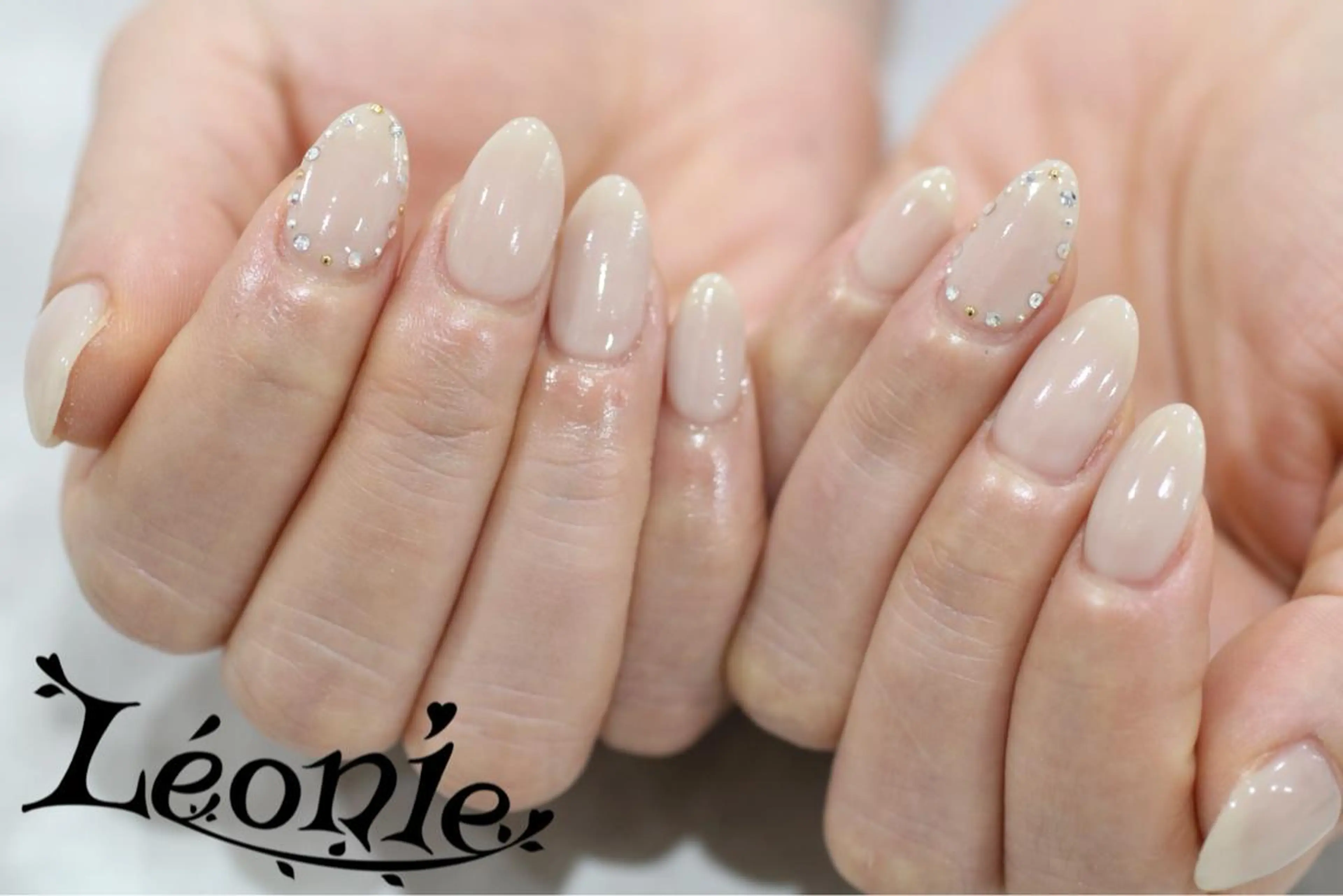 ネイル ストーンネイル ハンドネイル Leonie M.Ayanoのネイルデザイン