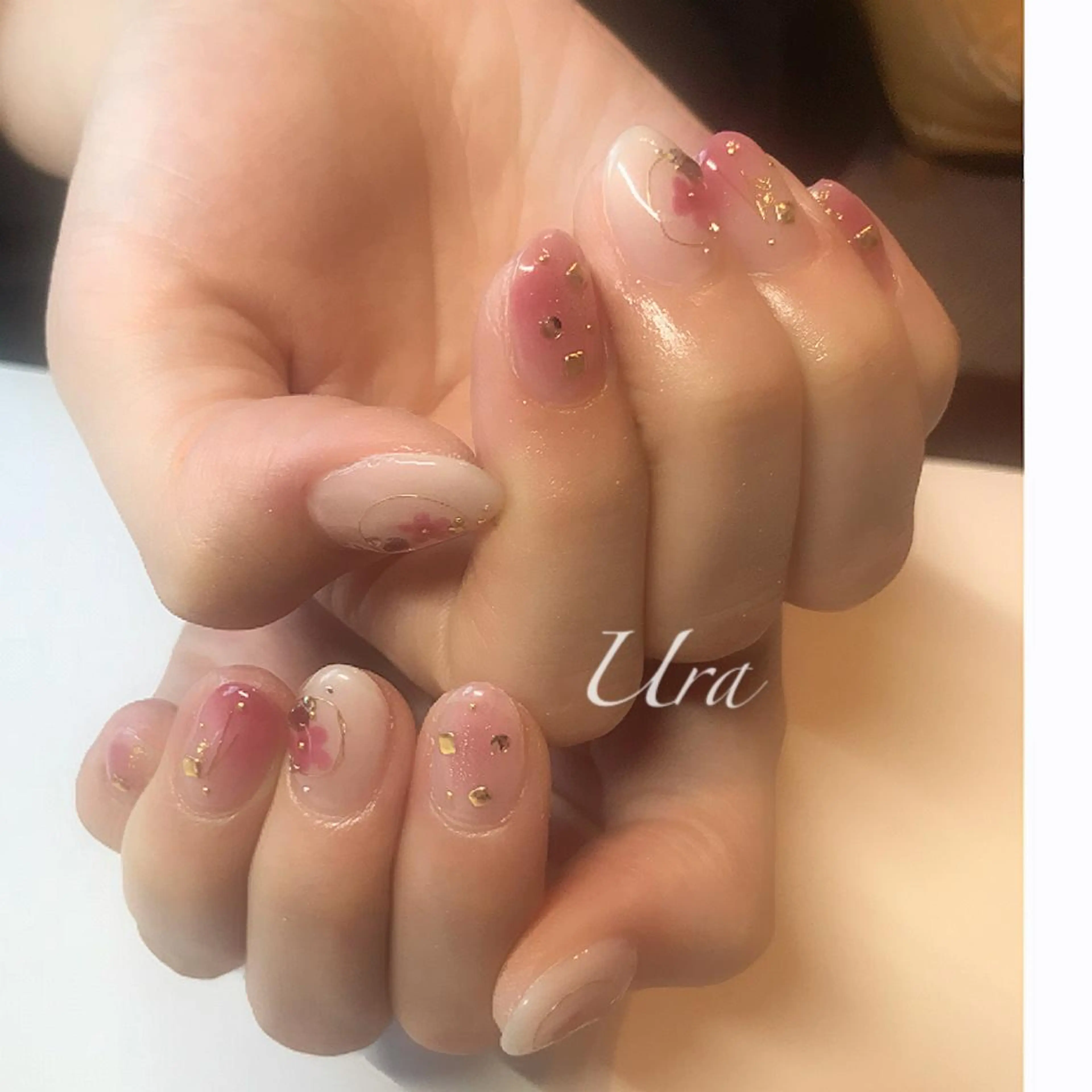 ネイル UrakoNail 《nail》のネイルデザイン