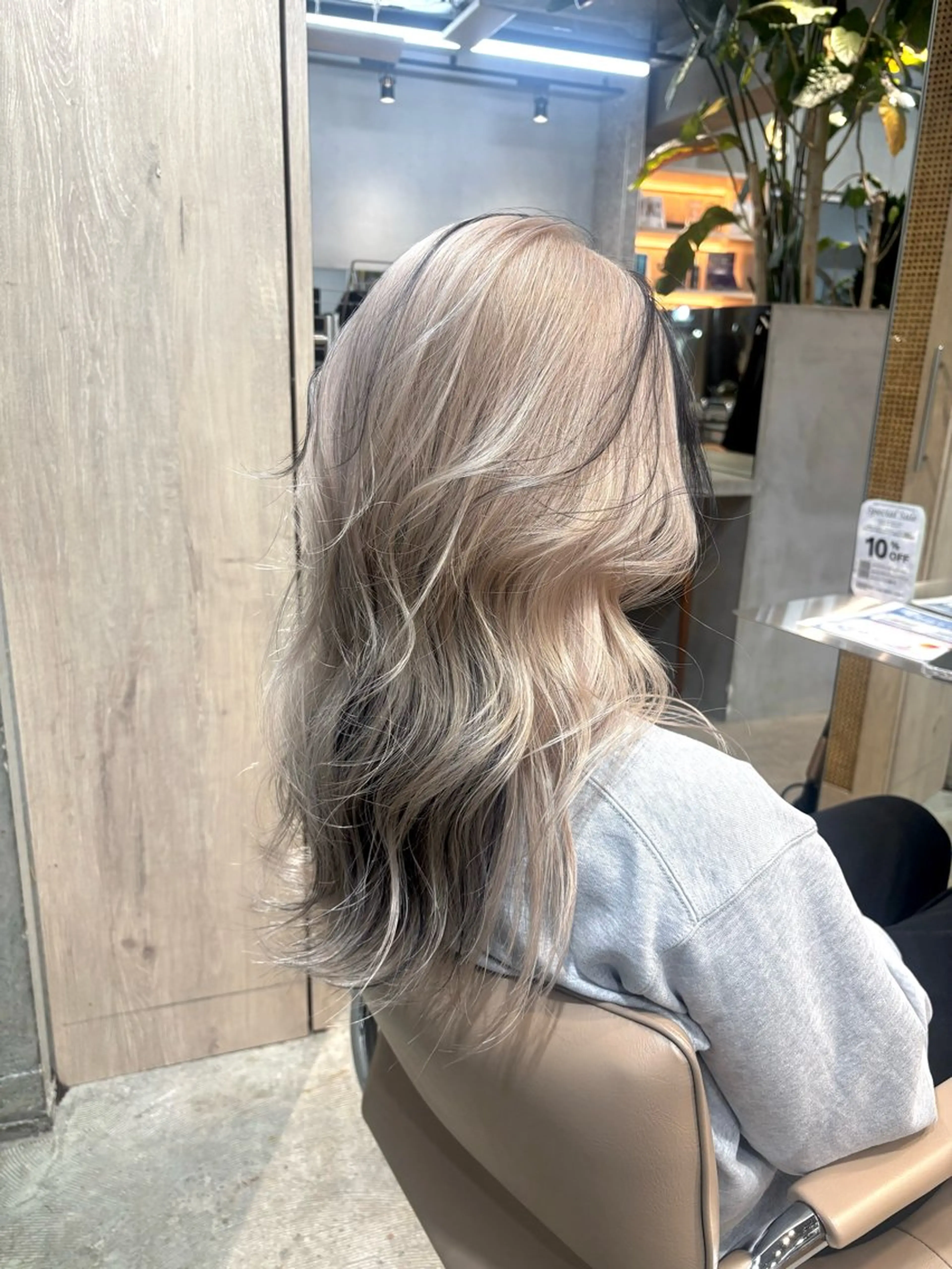 セミロング カラー ヘアカラー ハイトーン/ラベンダ ー/ユイナ🪄のヘアスタイル