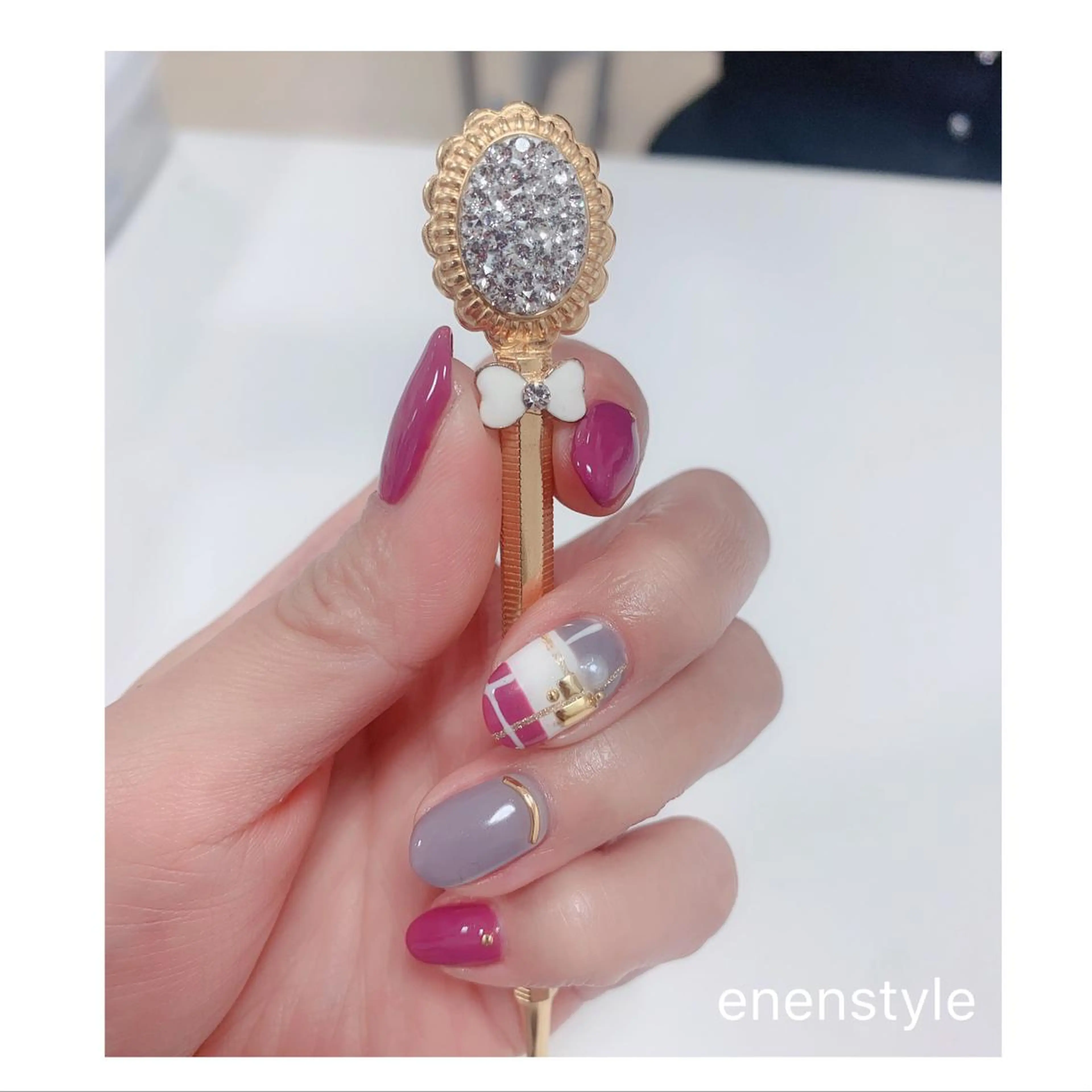 ショート ネイル ジェルネイル ニュアンスネイル オフィスネイル シンプルネイル ハンドネイル 👑enen style👑のネイルデザイン