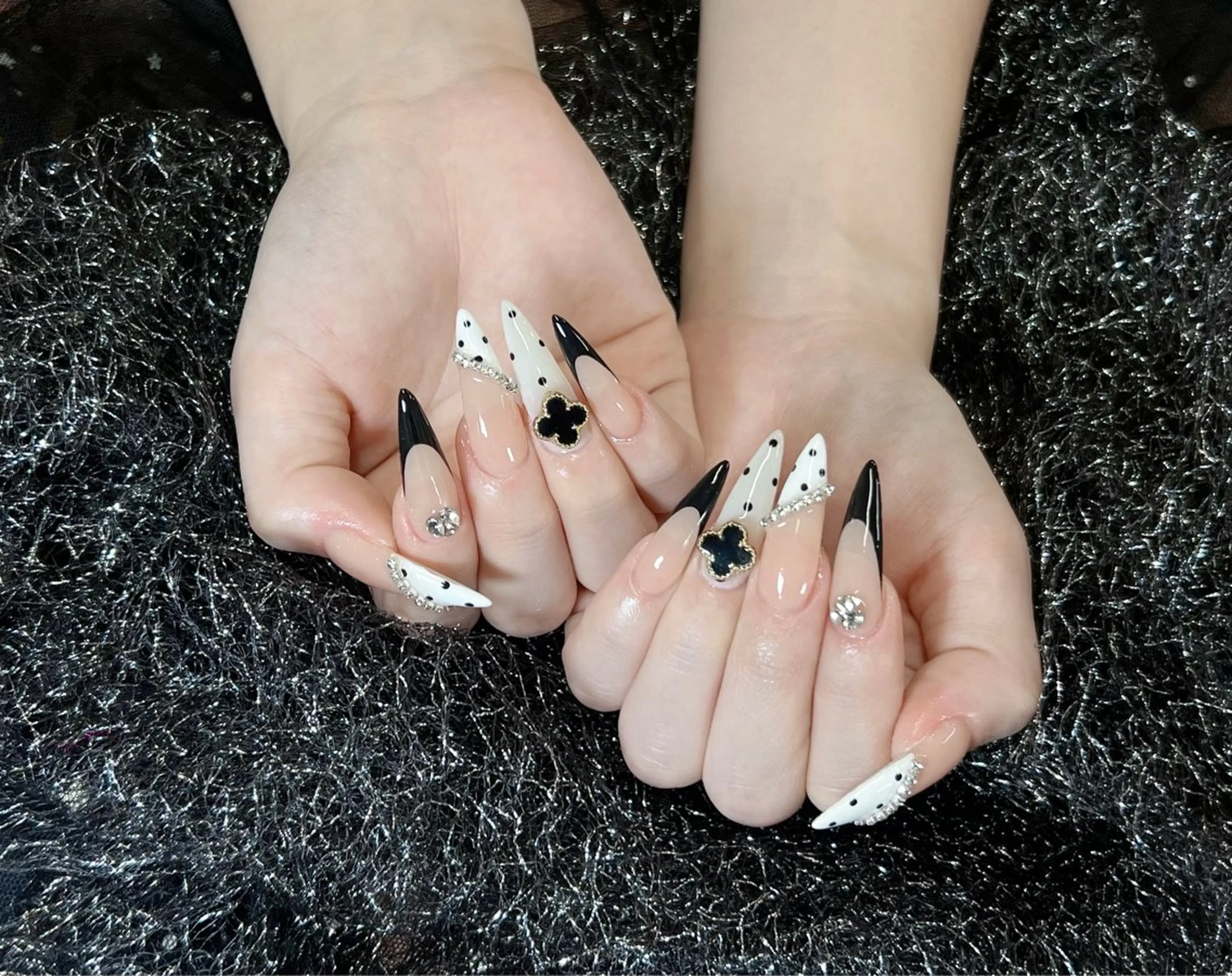 ネイル 成人式 フラッシュネイル フレンチネイル ジェルネイル グラデーション Lya  Nail Yumi❤️のネイルデザイン