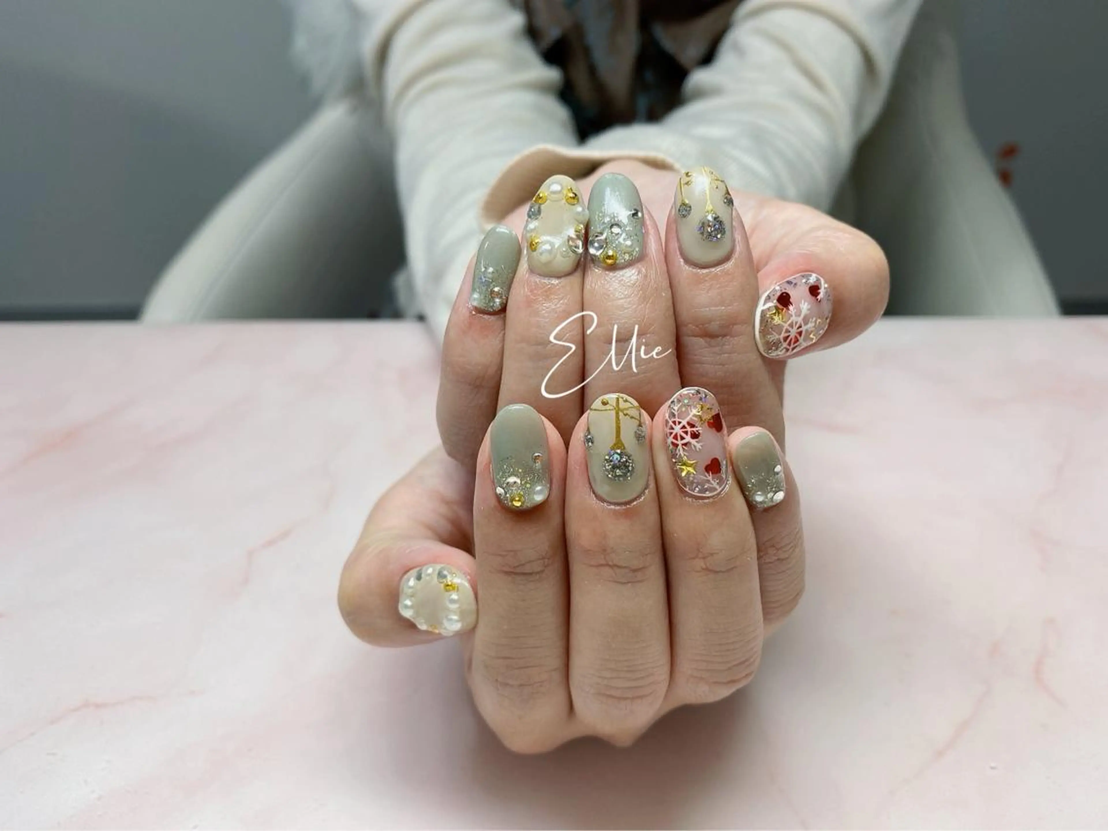 ネイル ハンドネイル ハンドケア ♡Ellie ♡のネイルデザイン