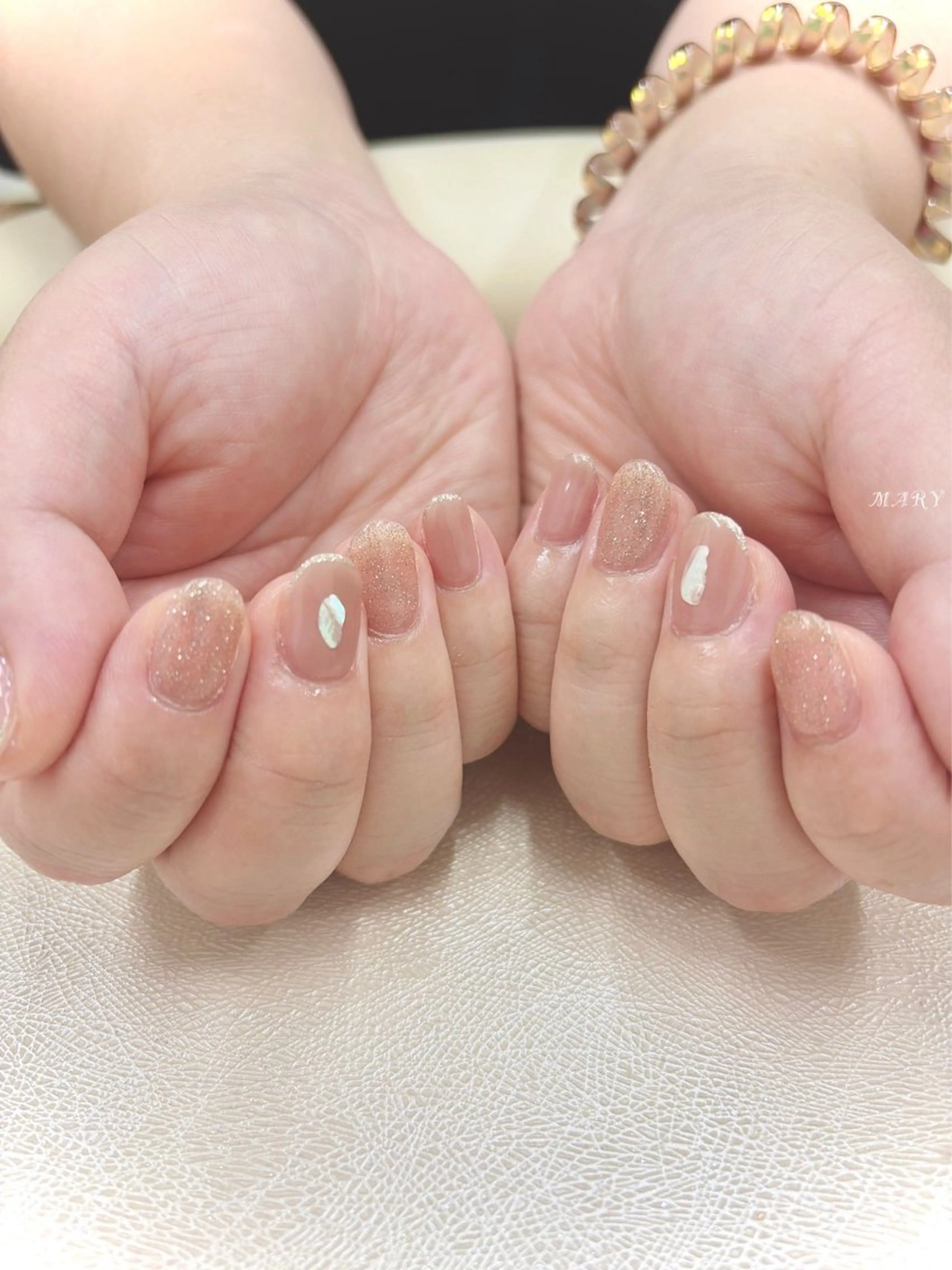 ネイル フラッシュネイル ニュアンスネイル オフィスネイル ワンカラーネイル ハンドネイル Mary nail所属・Mary nail .narumiのネイルデザイン