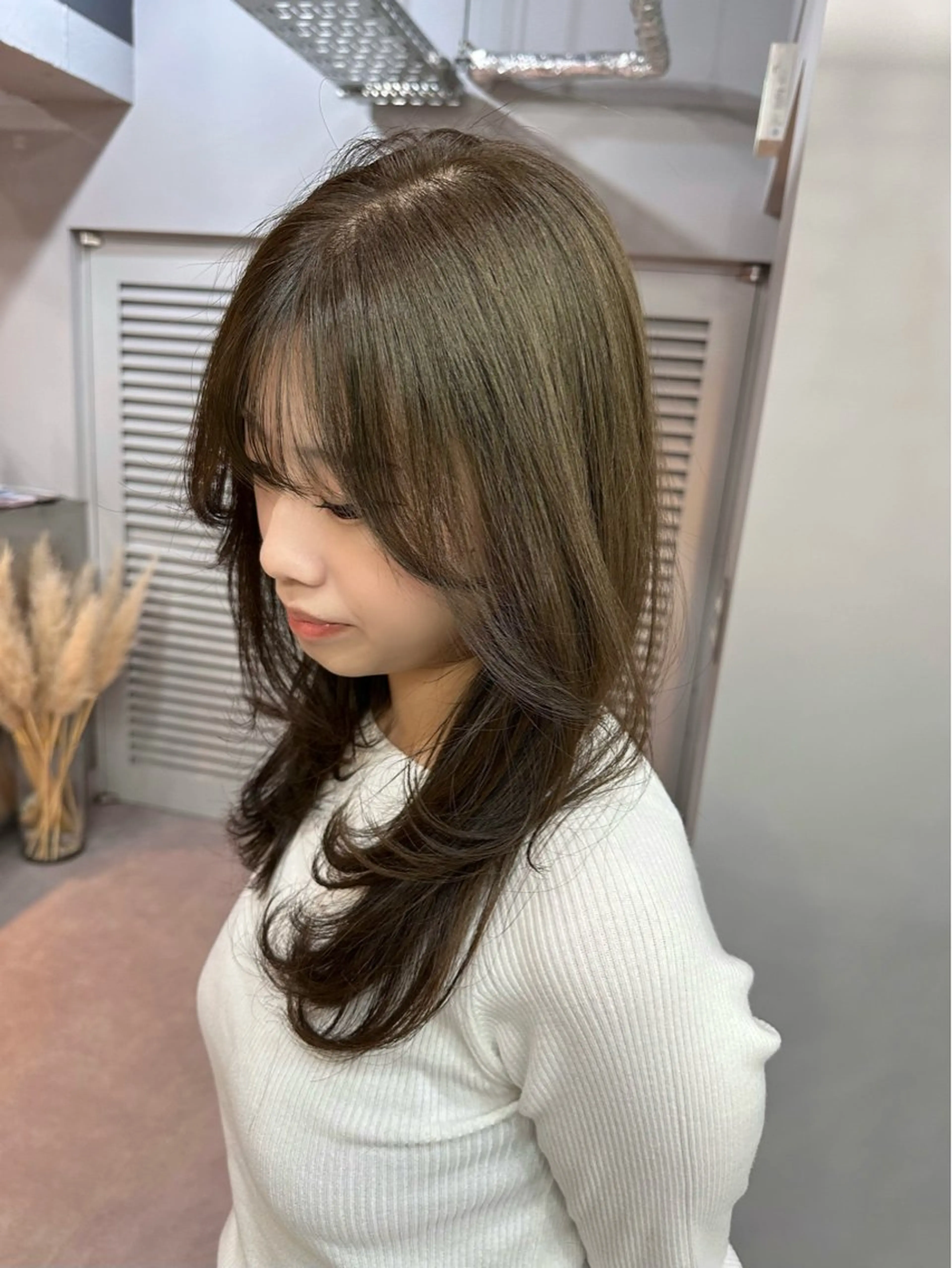 セミロング カット トリートメント Ruika/海外ヘア /レイヤーカットのヘアスタイル