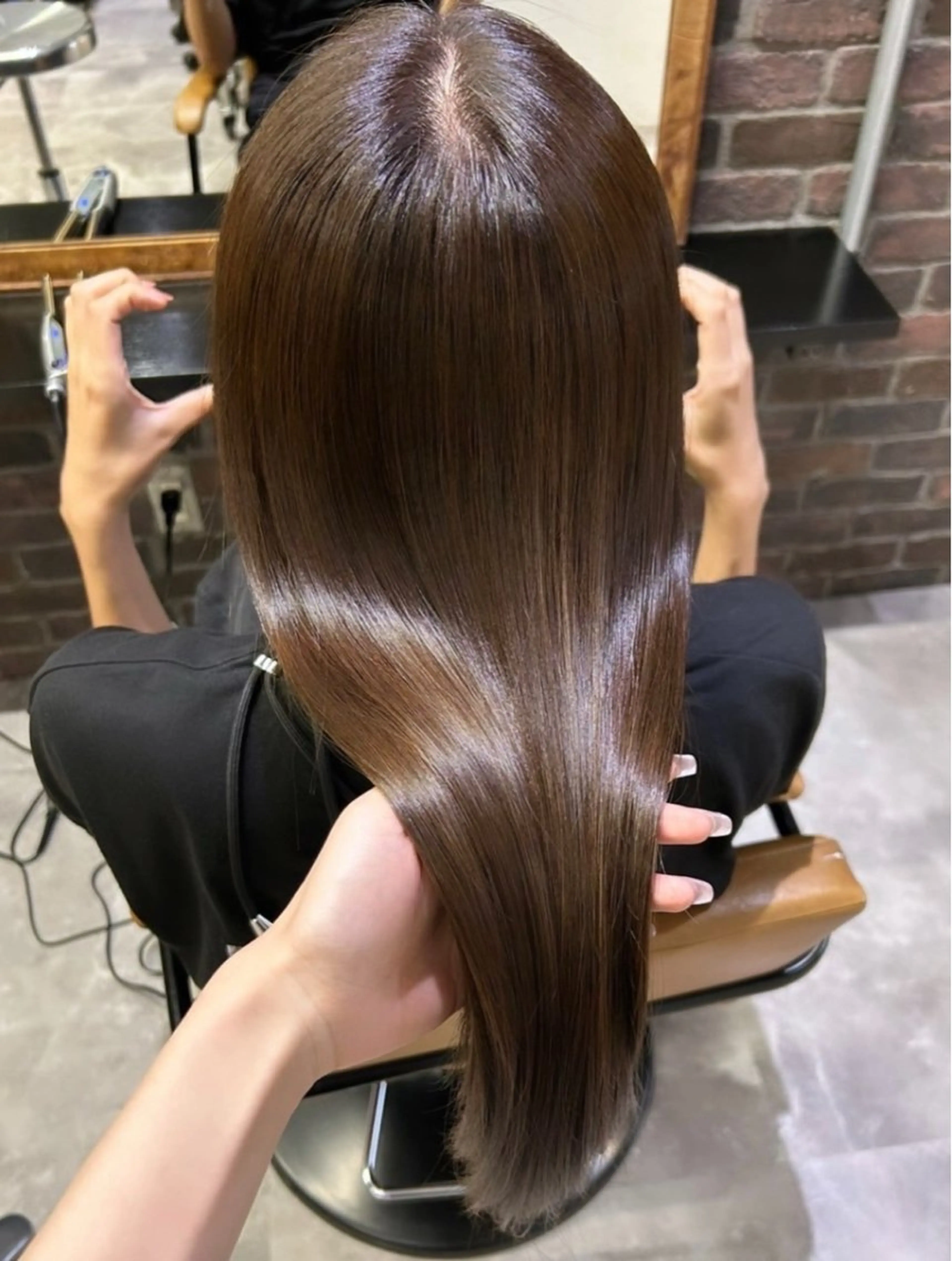 ロング カラー ヘアカラー トリートメント ヘアセット ハイトーン/髪質改善 /Akuaのヘアスタイル