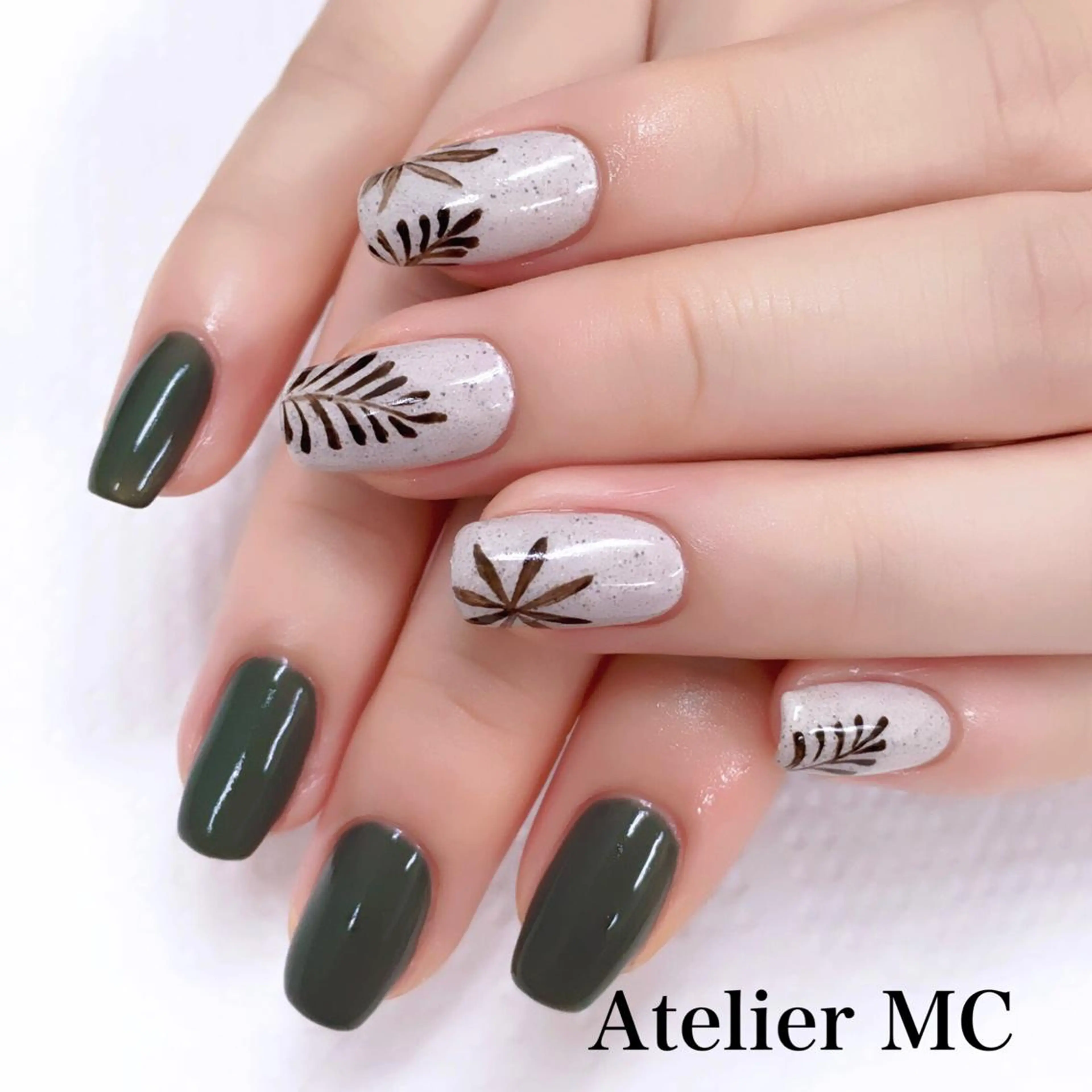 ネイル ハンドネイル アトリエ エムシー 【新富町・東銀座】のネイルデザイン