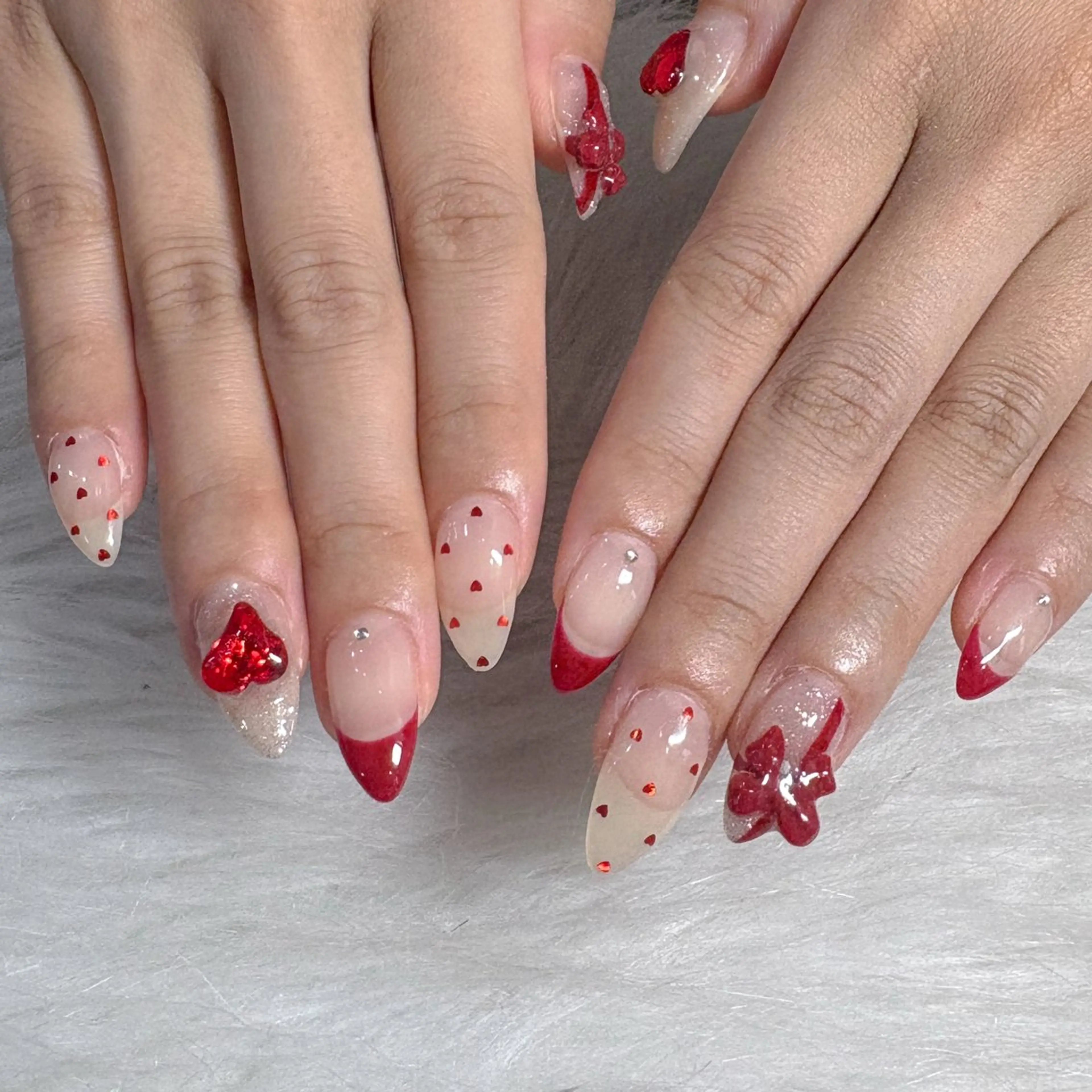 ネイル ハンドネイル LAVISH manaのネイルデザイン