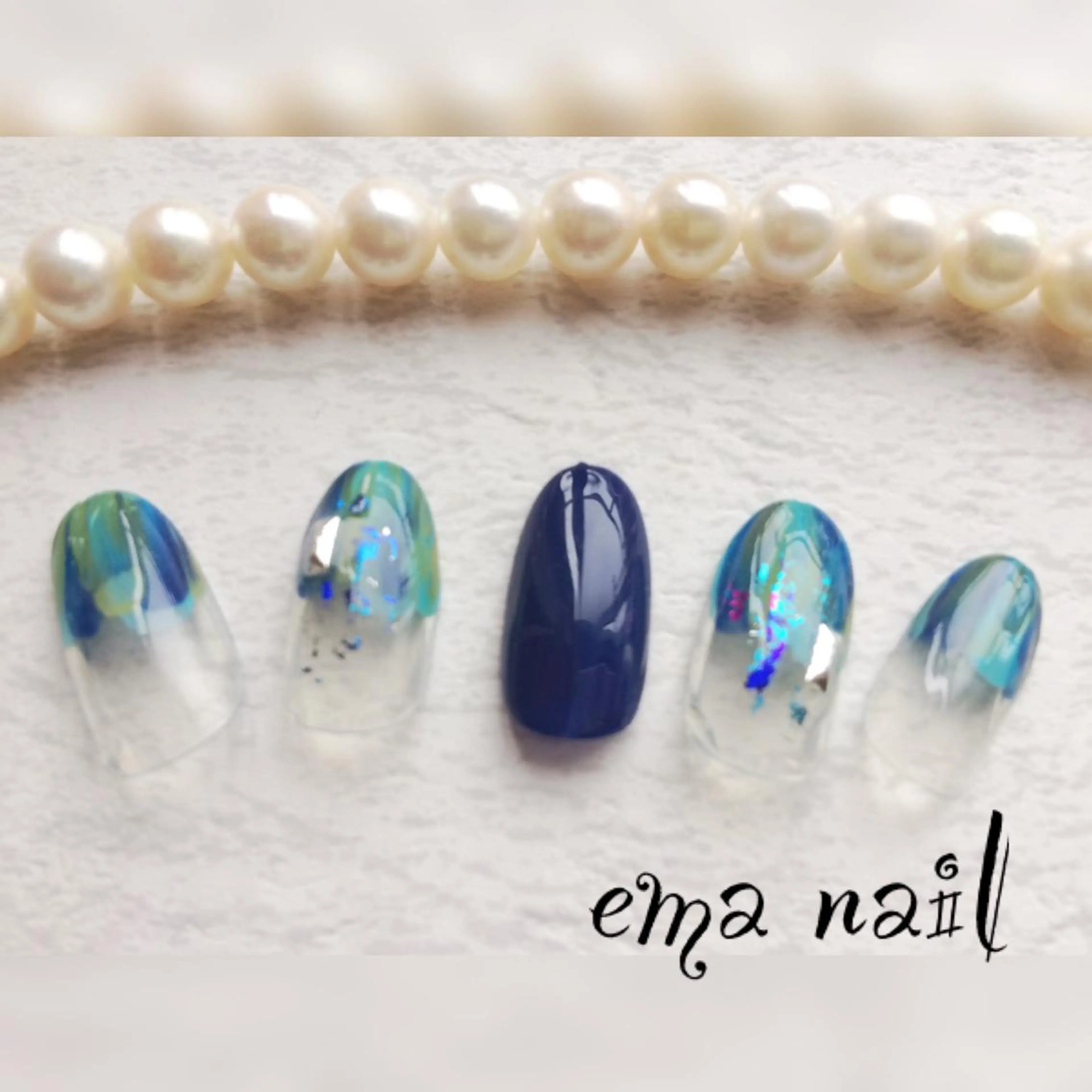 ネイル ハンドネイル Roger 舞のネイルデザイン