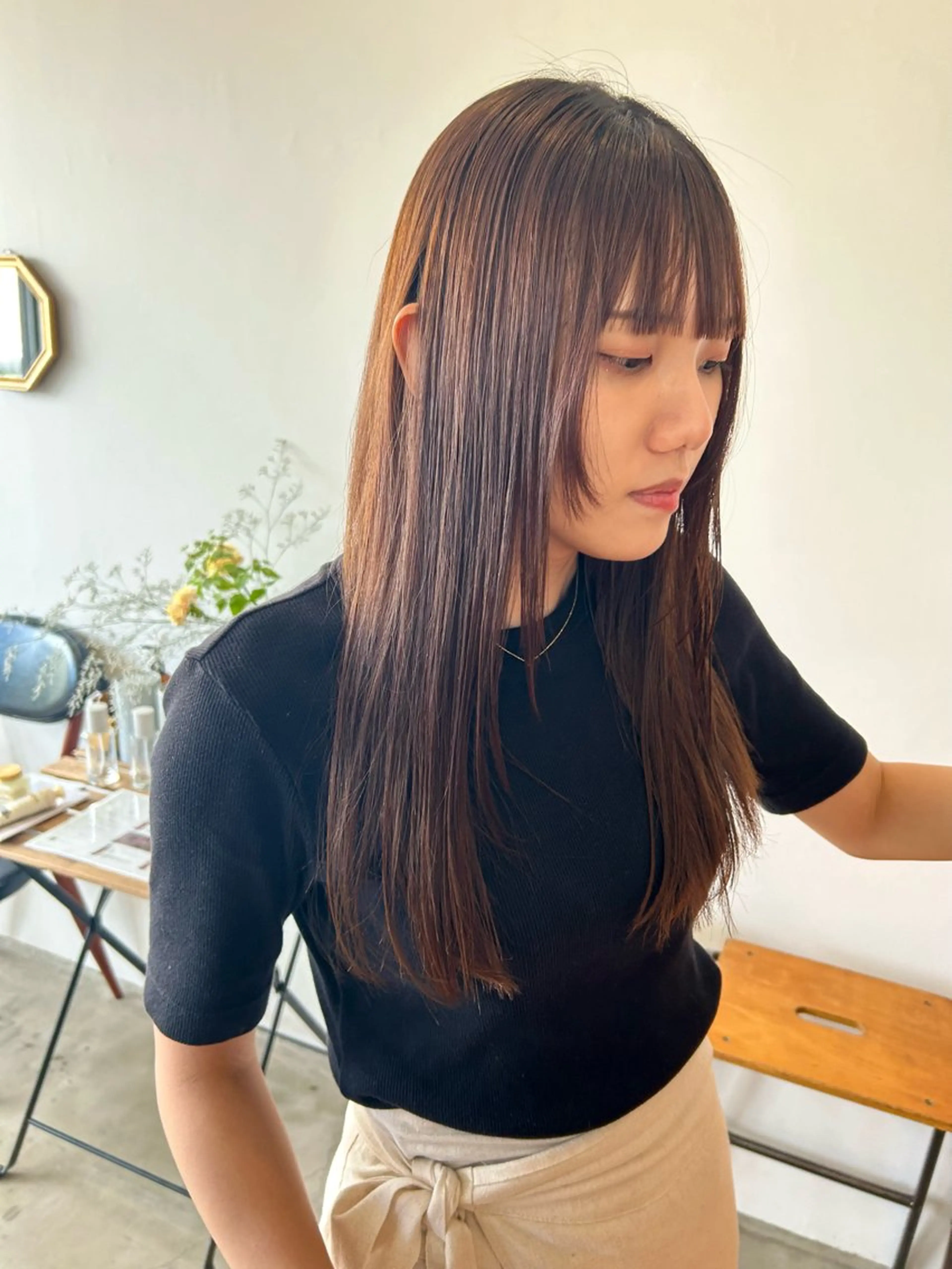ロング ロングレイヤー 顔まわりレイヤー レイヤーカット ロング 縮毛矯正 カット 縮毛矯正 plus HAIR いずみのヘアスタイル