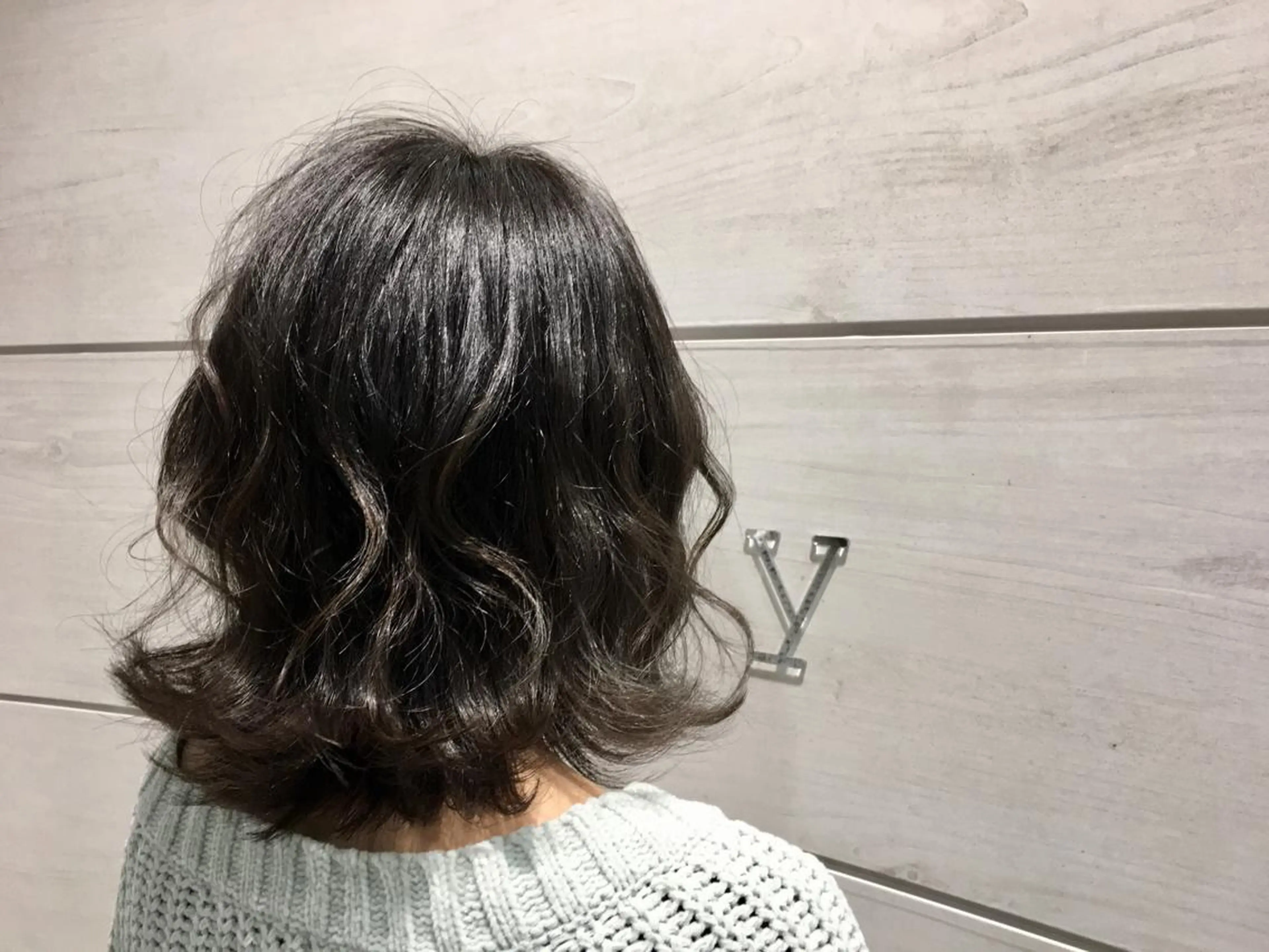 ミディアム カラー グレージュ ハイライトカラー ハイライト salowin郡山所属・佐藤 結花のヘアスタイル